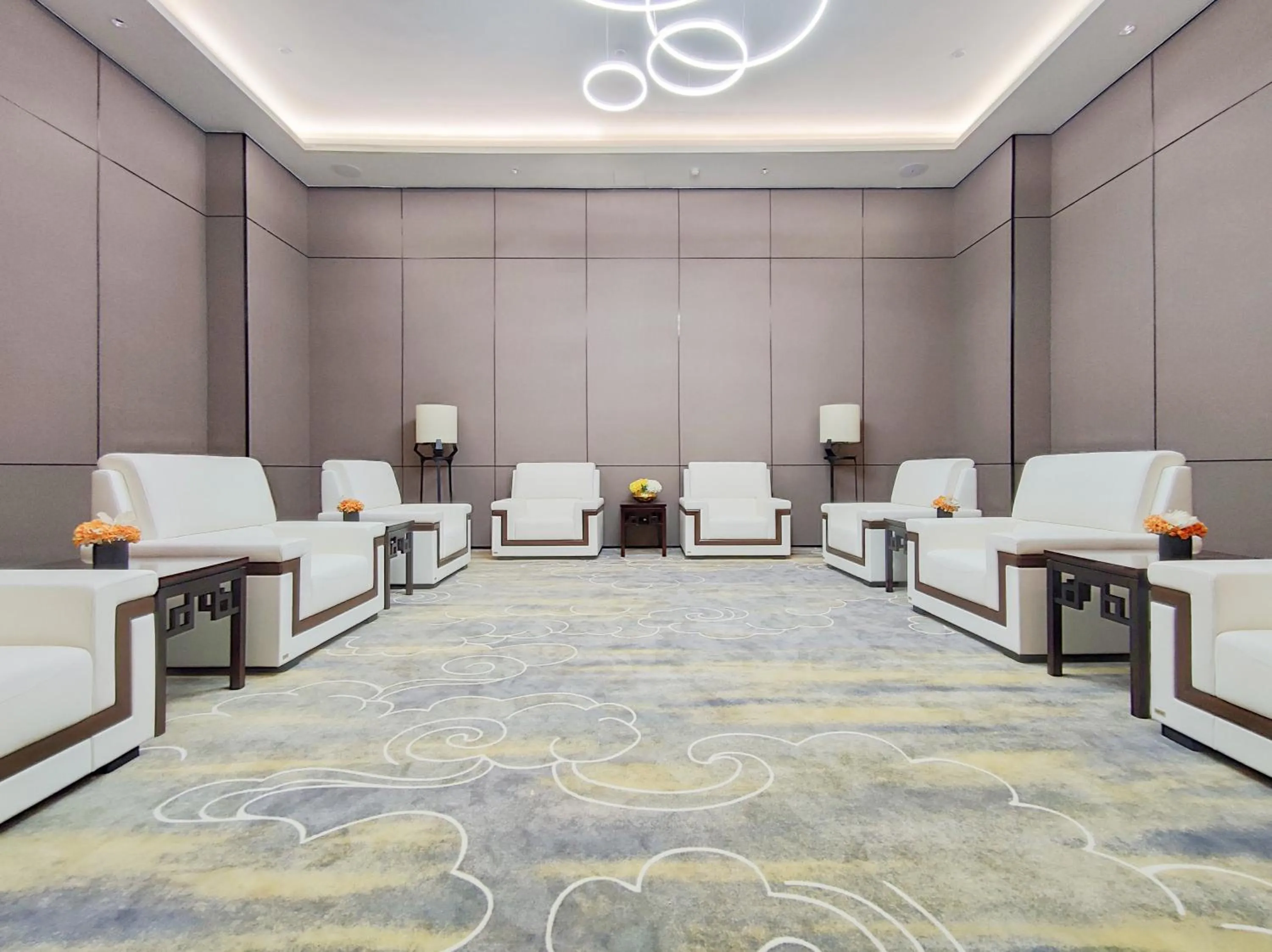 Restaurant/places to eat in Holiday Inn Express Shenzhen Haiyuan City by IHG