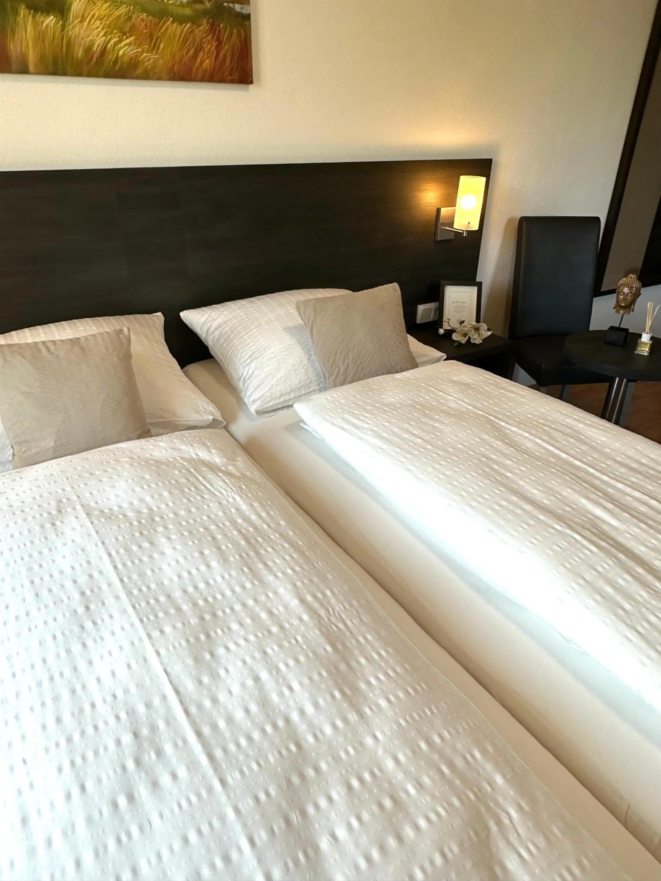 Bedroom, Bed in Hotel am Ludwigskanal