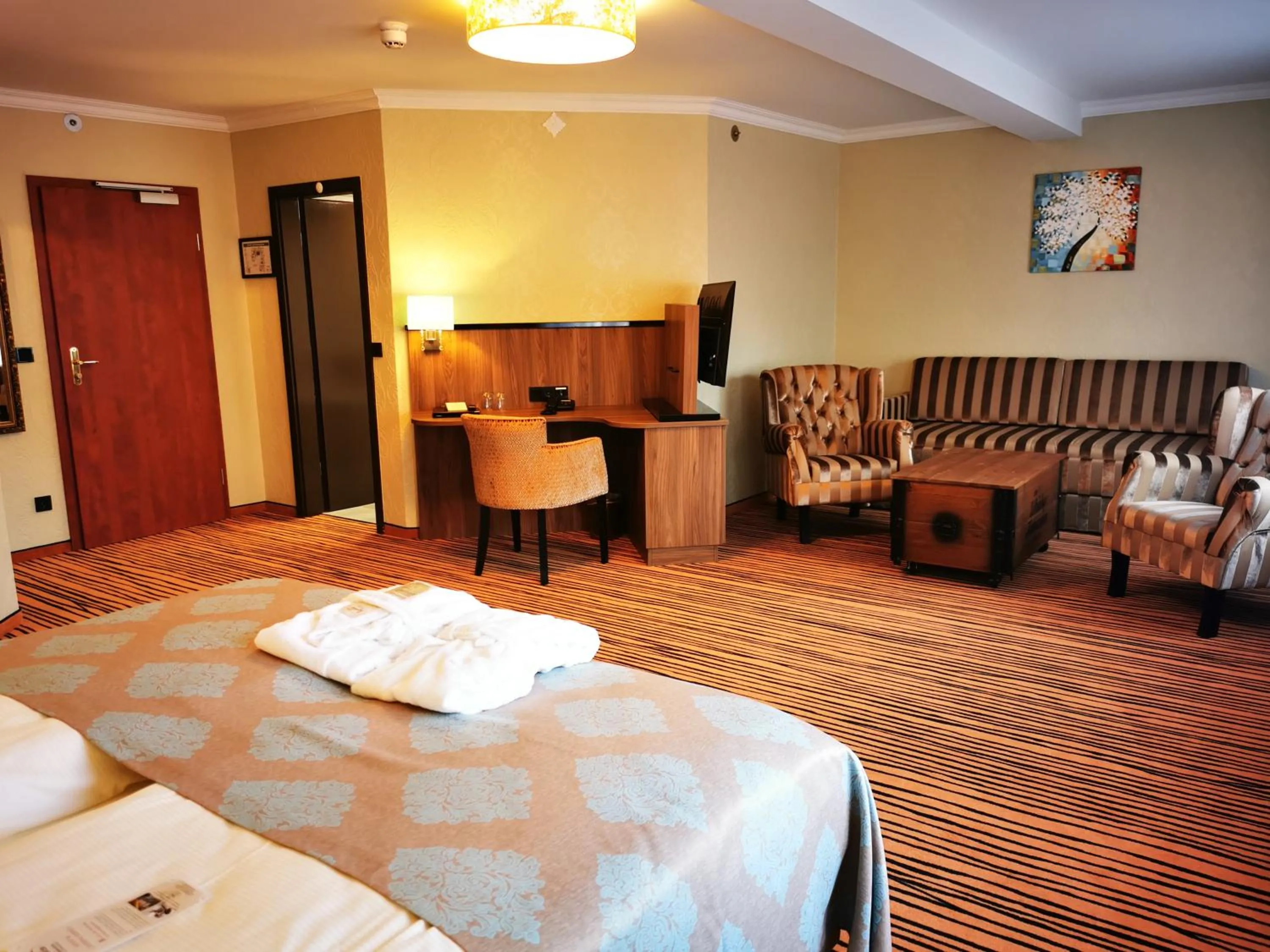 Decorative detail, Bed in The Lakeside - Burghotel zu Strausberg