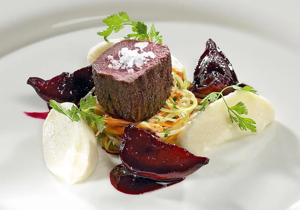 Food in The Lakeside - Burghotel zu Strausberg