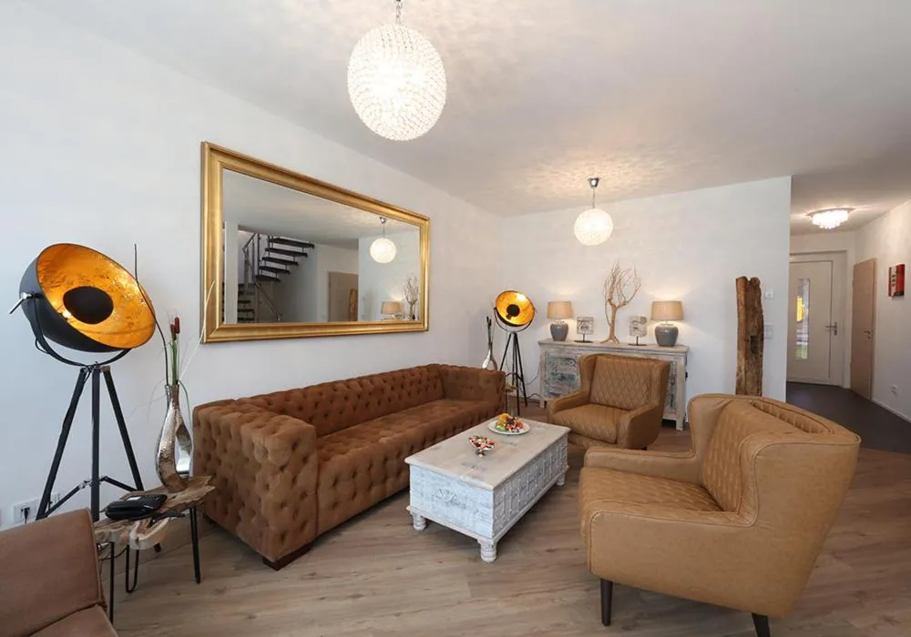 Living room in The Lakeside - Burghotel zu Strausberg