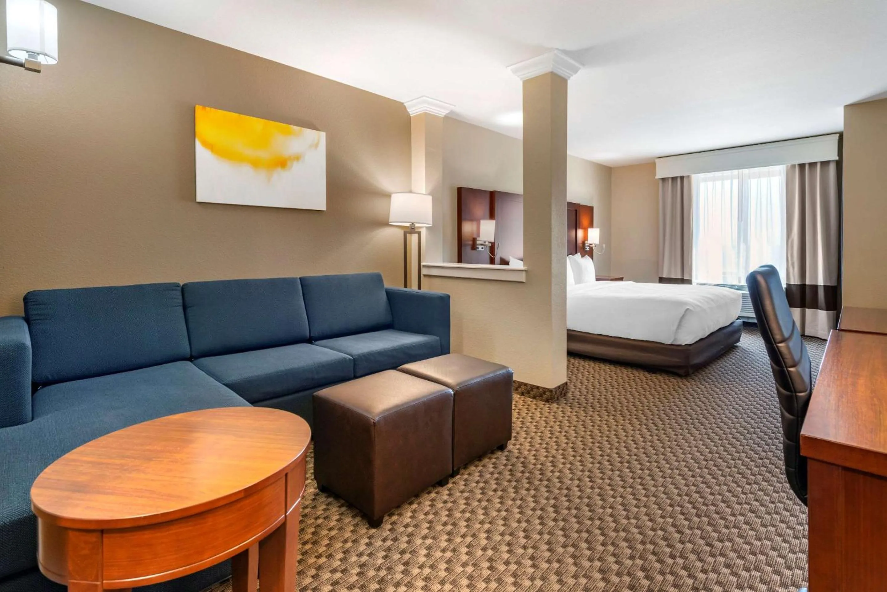 Bedroom, Bed in Comfort Suites Broomfield-Boulder-Interlocken