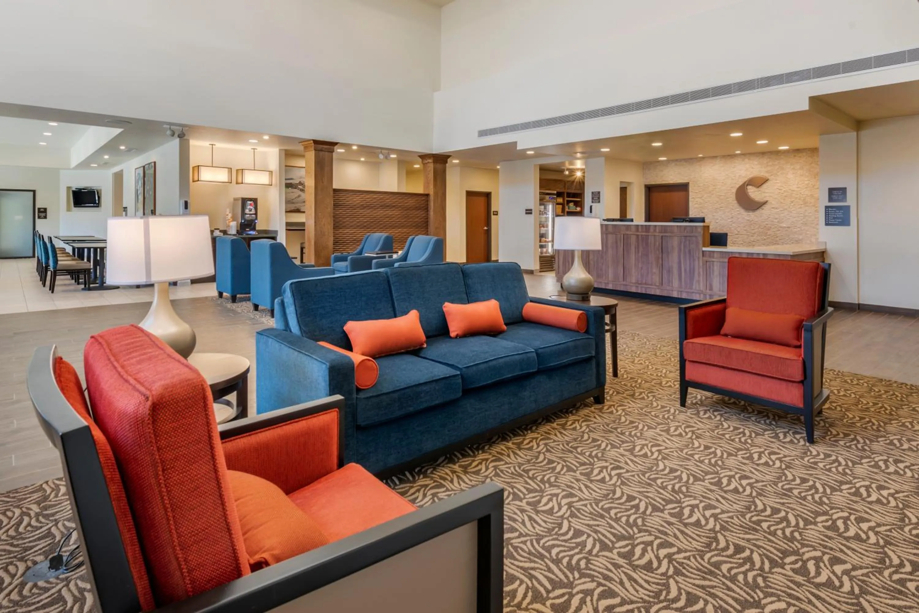 Lobby or reception in Comfort Suites Broomfield-Boulder-Interlocken