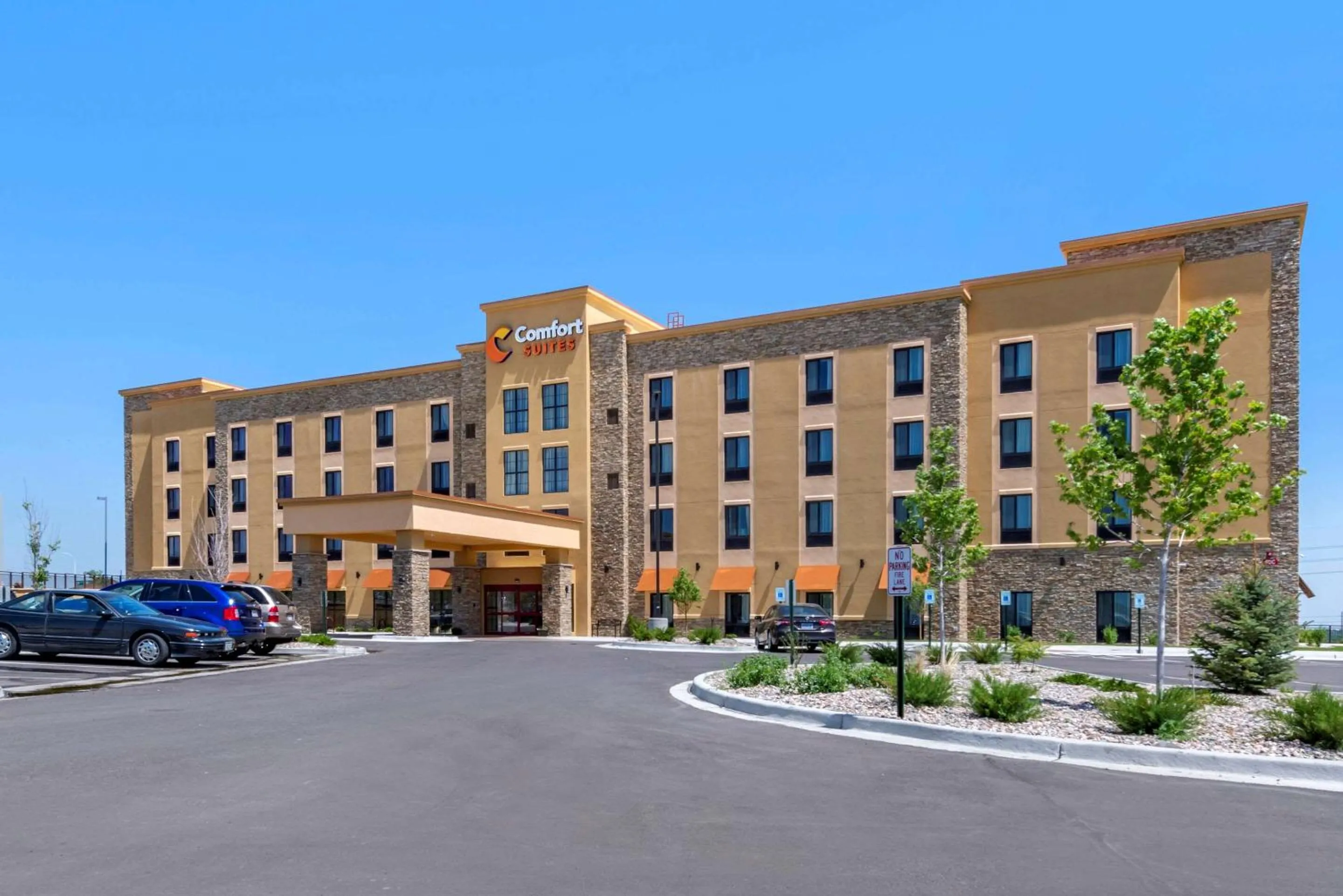 Property building in Comfort Suites Broomfield-Boulder-Interlocken