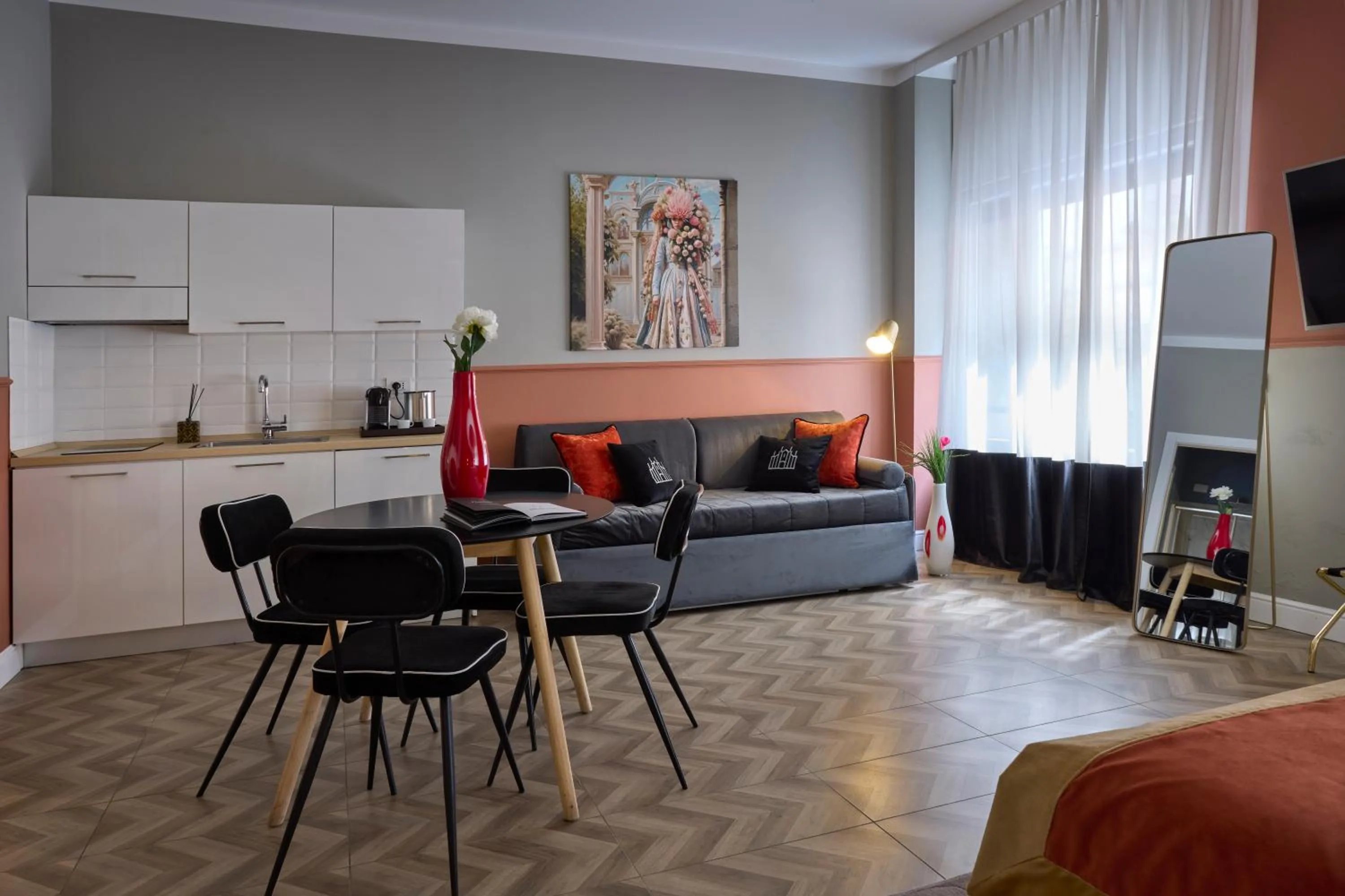 Kitchen or kitchenette in LUMERA STAY - Solferino