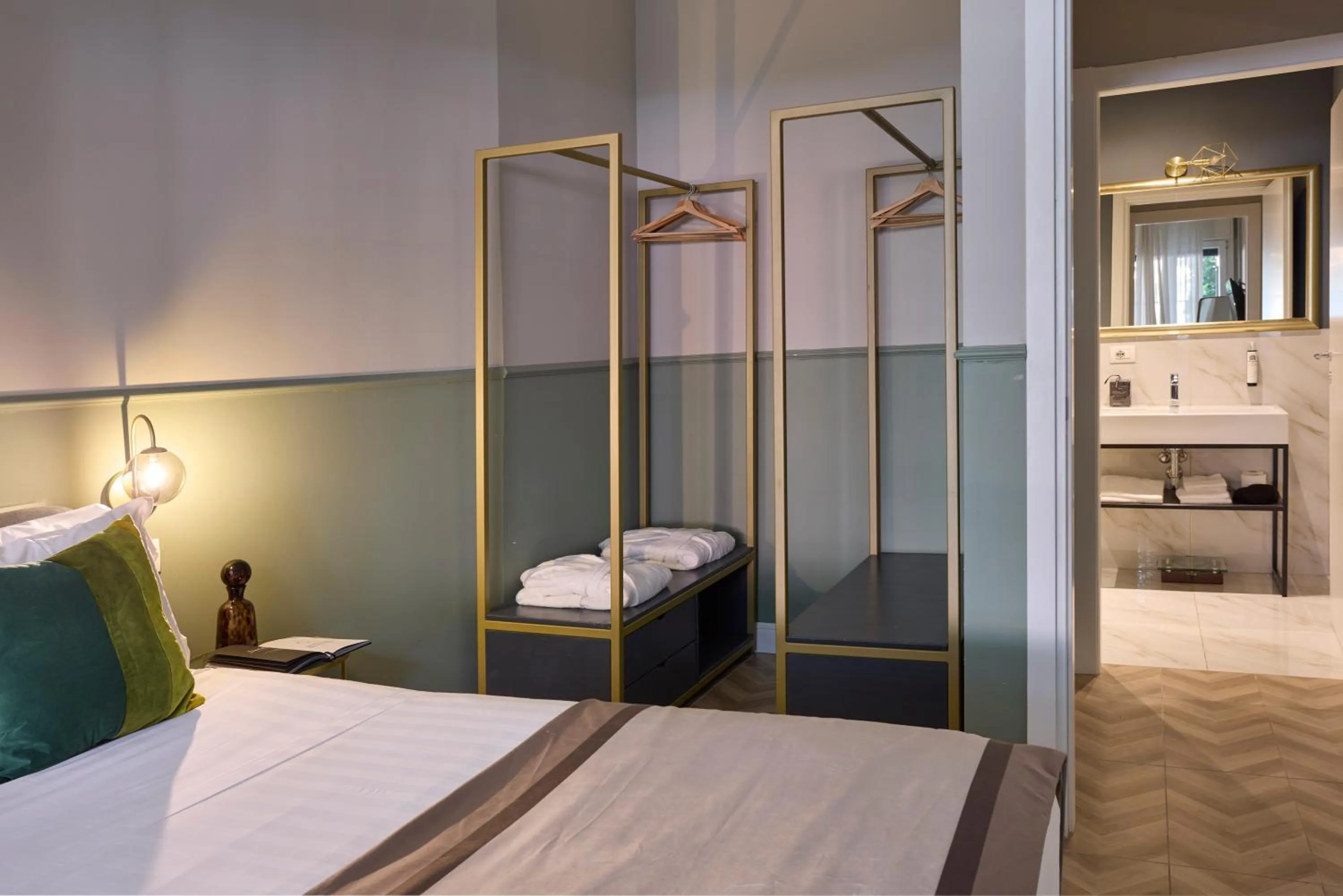 Photo of the whole room, Bed in LUMERA STAY - Solferino