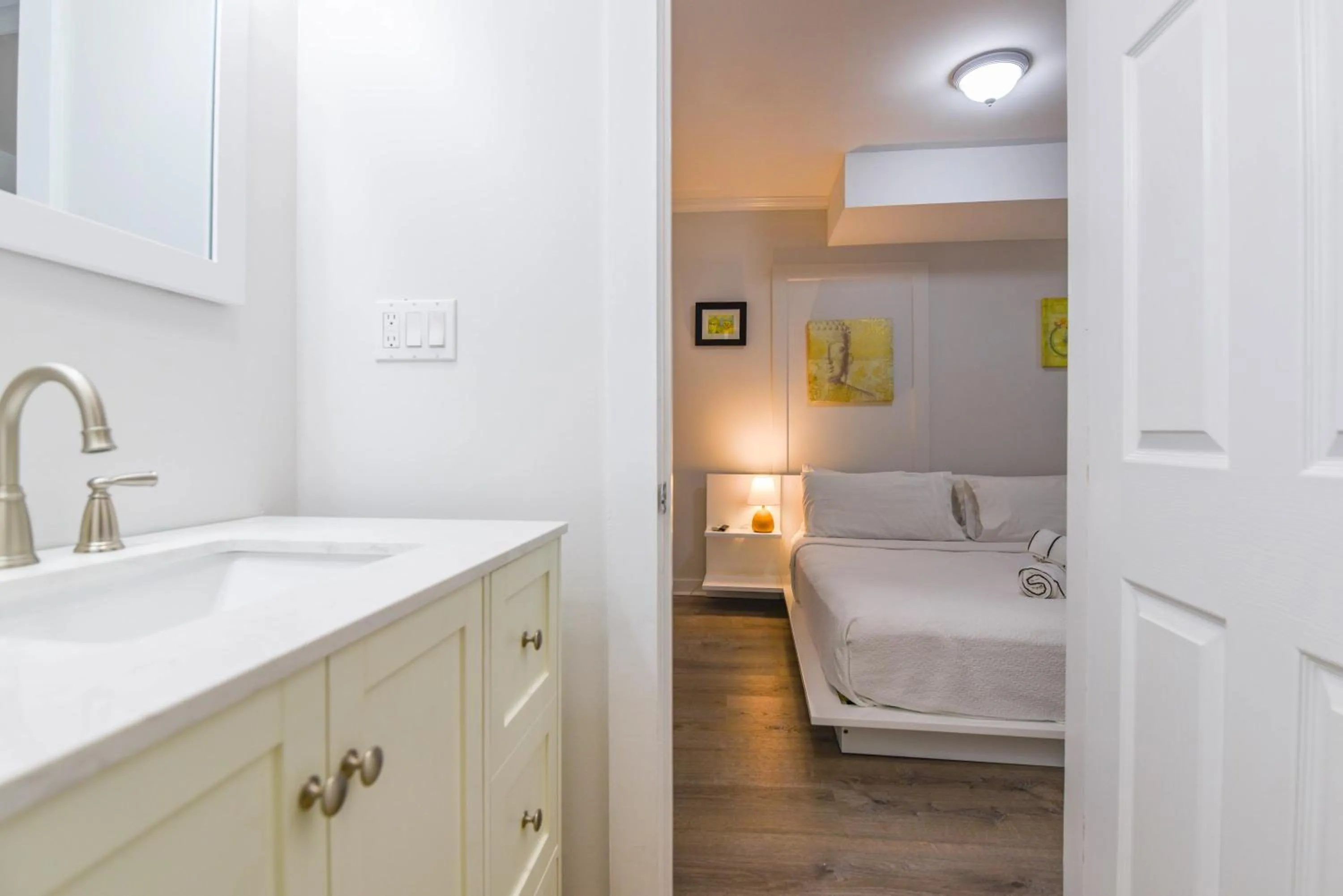 Bed in Southern Palms