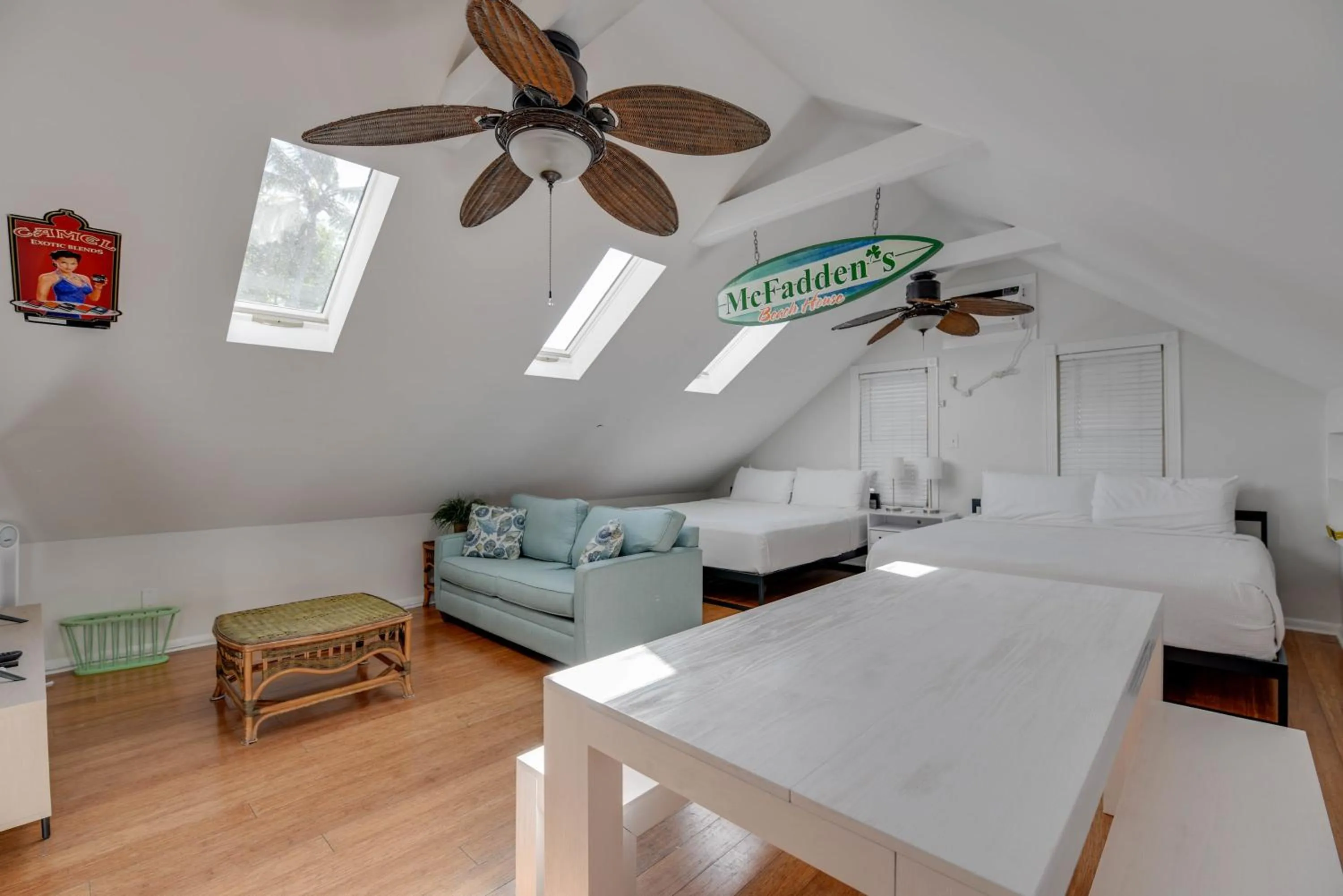 Bed in Southern Palms