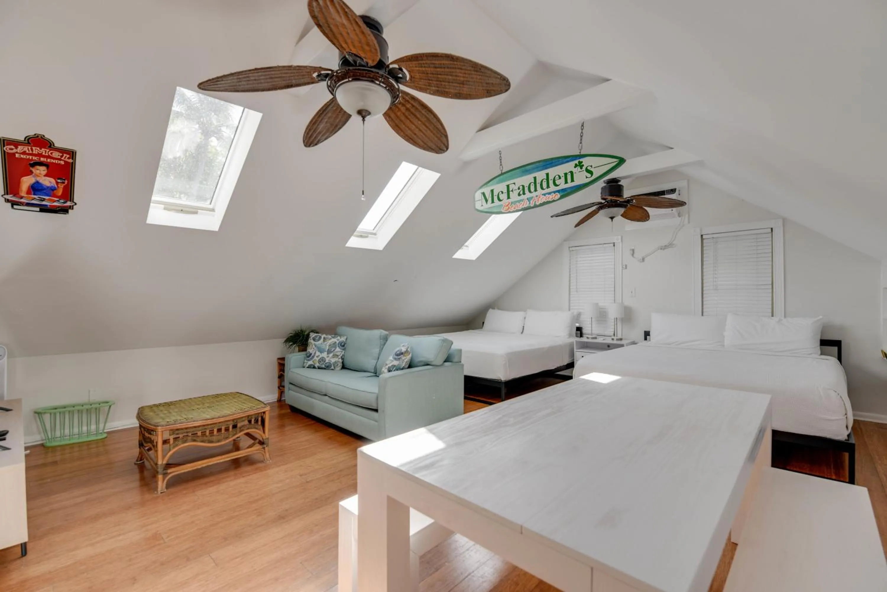 Bed in Southern Palms