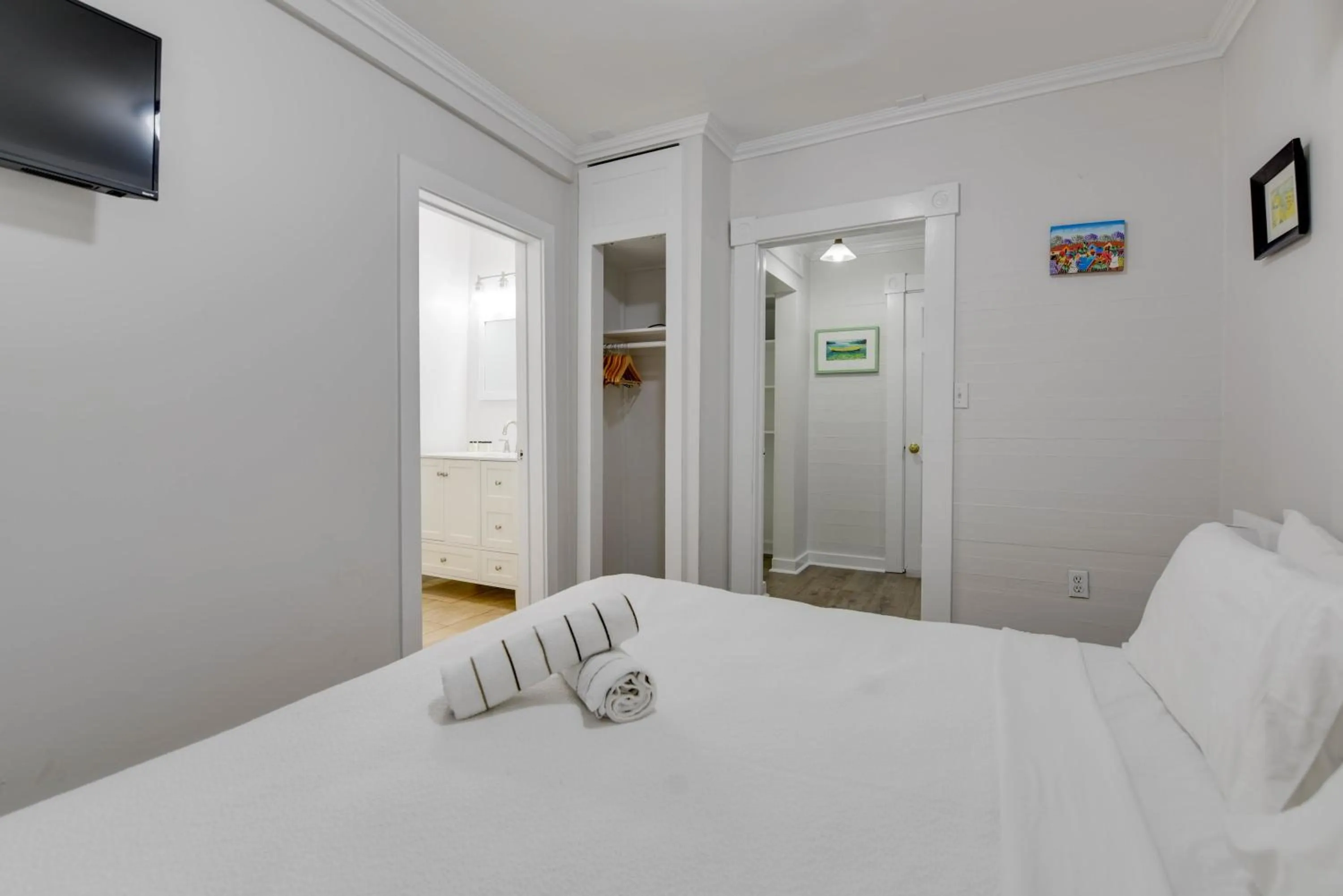 Bed in Southern Palms