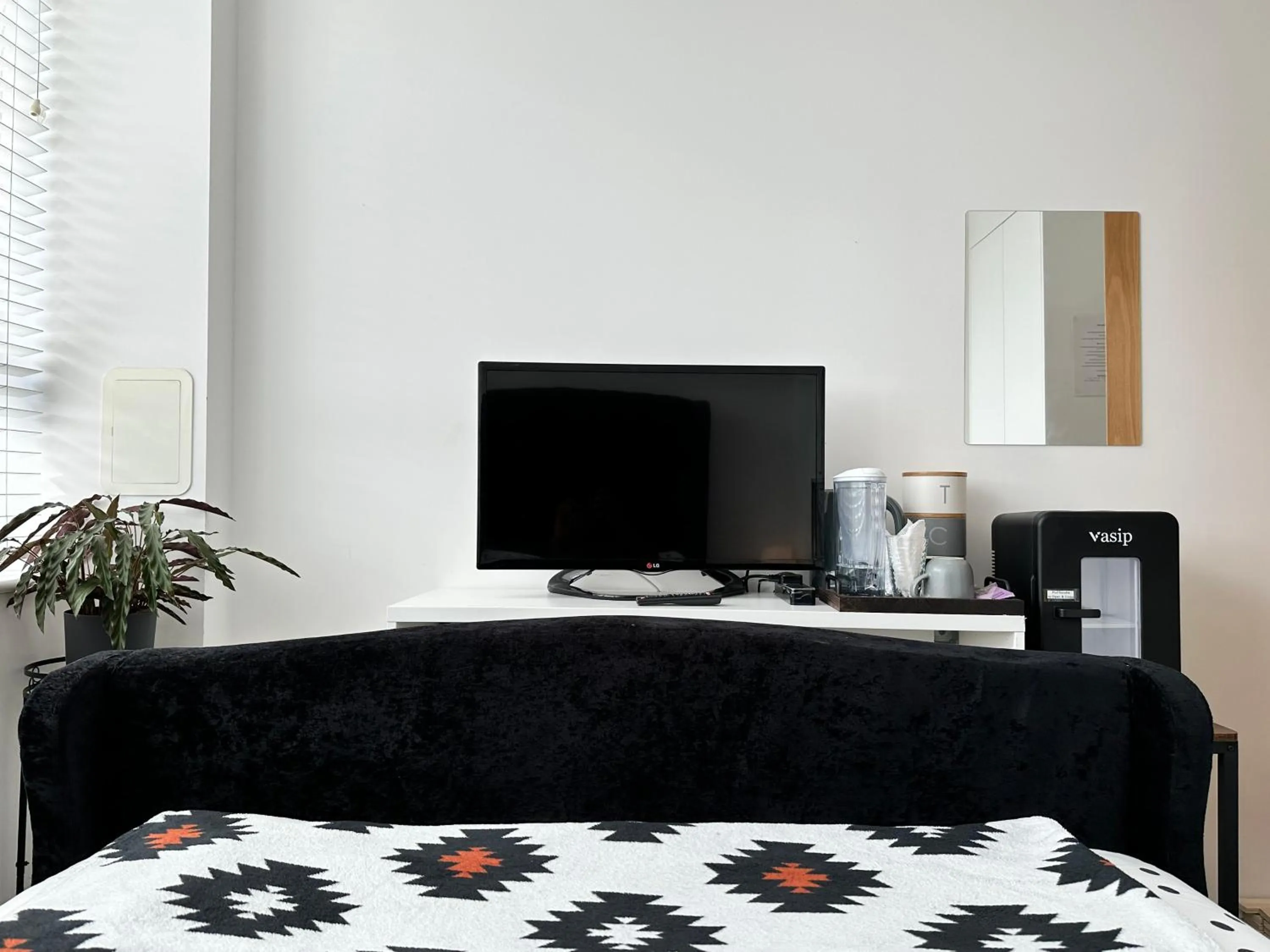 Bed in Comfort Stay Apartment in the heart of Haywards Heath