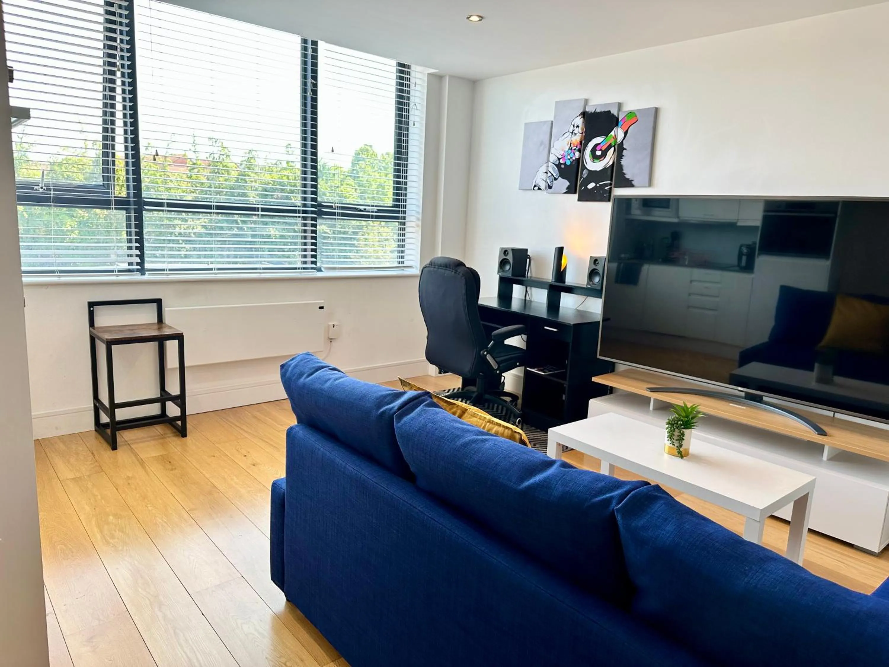 Comfort Stay Apartment in the heart of Haywards Heath