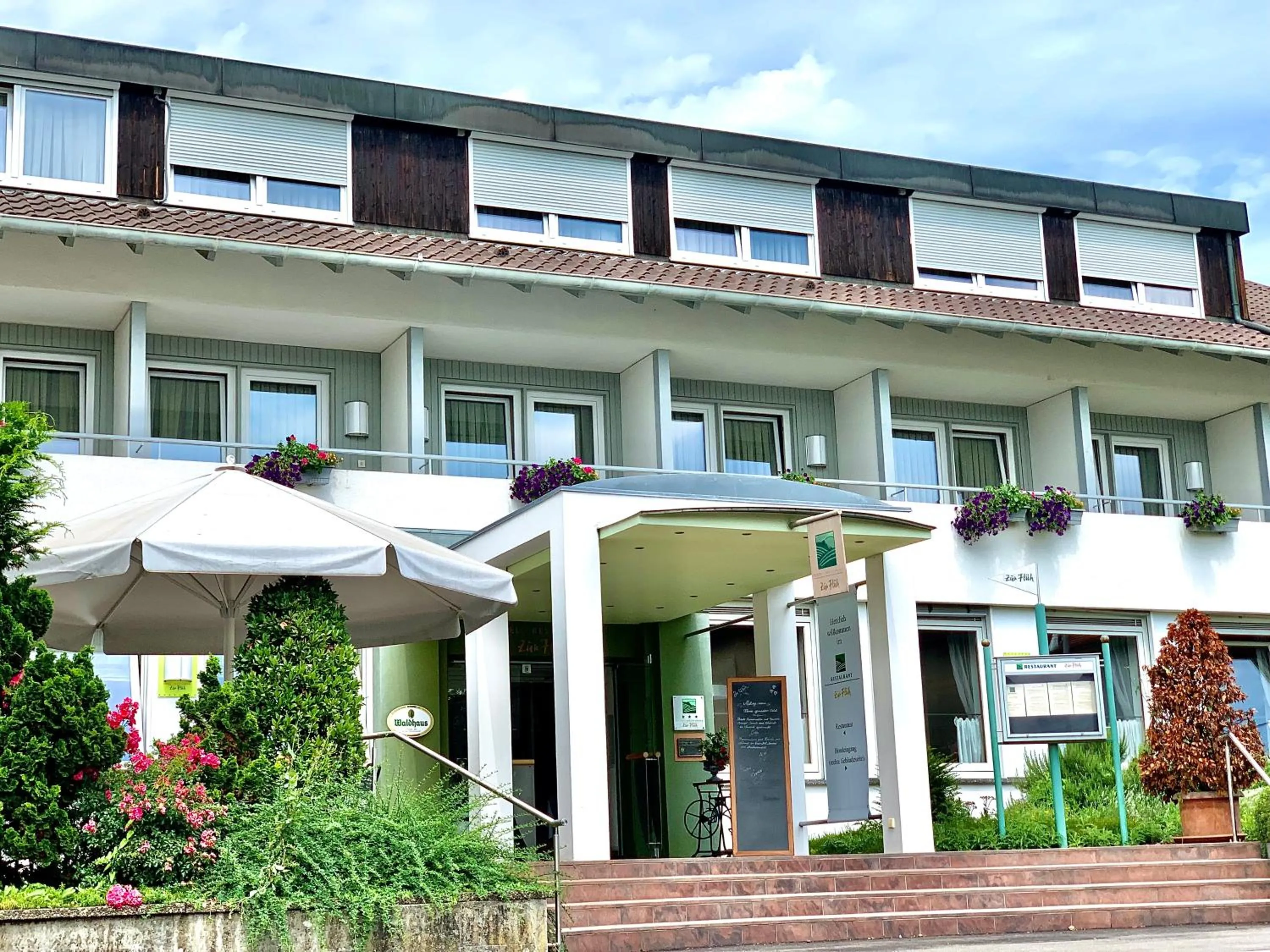 Property building in Hotel zur Flüh