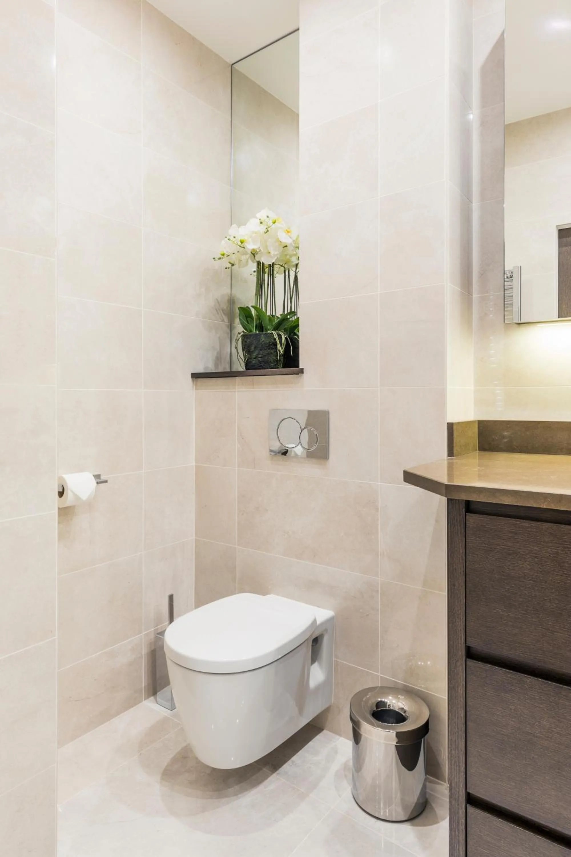 Bathroom in Luxury Apartment Paris Louvre II