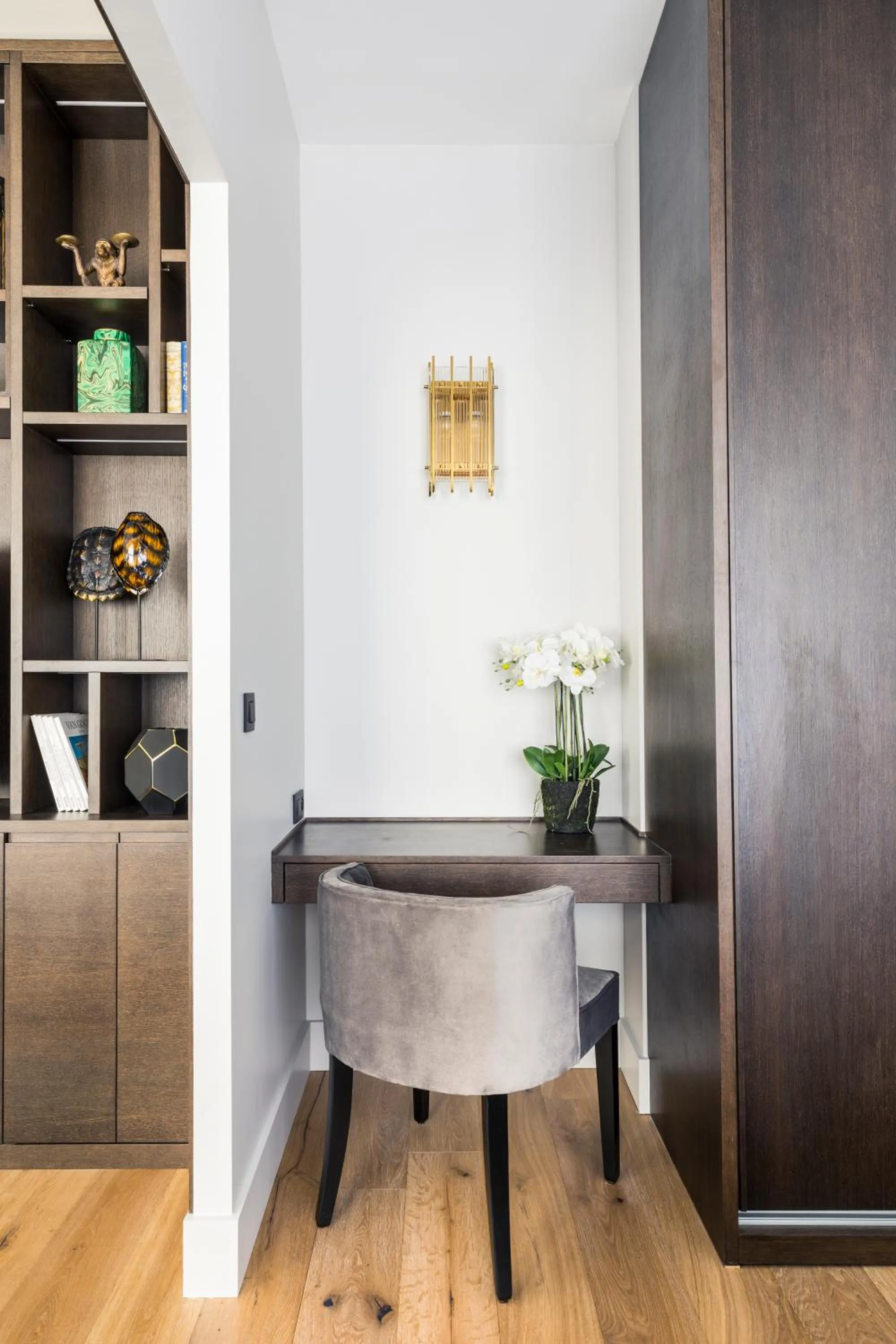 Bedroom in Luxury Apartment Paris Louvre II