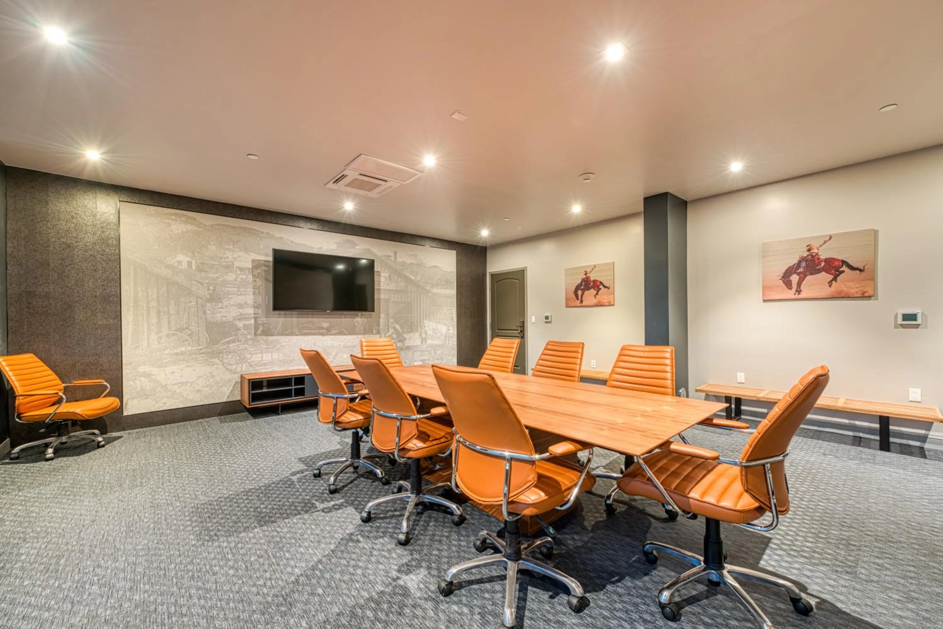 Business facilities in Hotel Lexen Newhall & Santa Clarita - Near Six Flags Magic Mountain