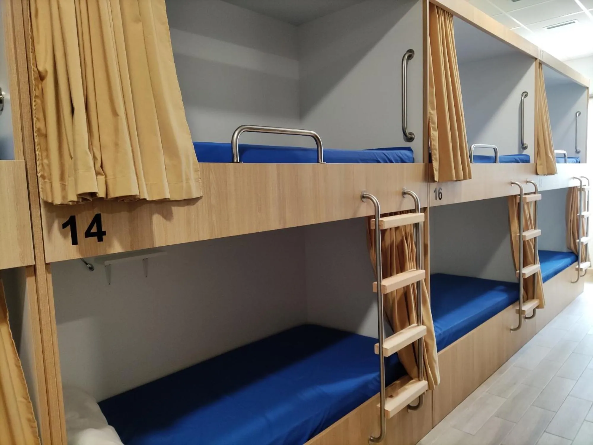 Albergue & Rooms Murgadán