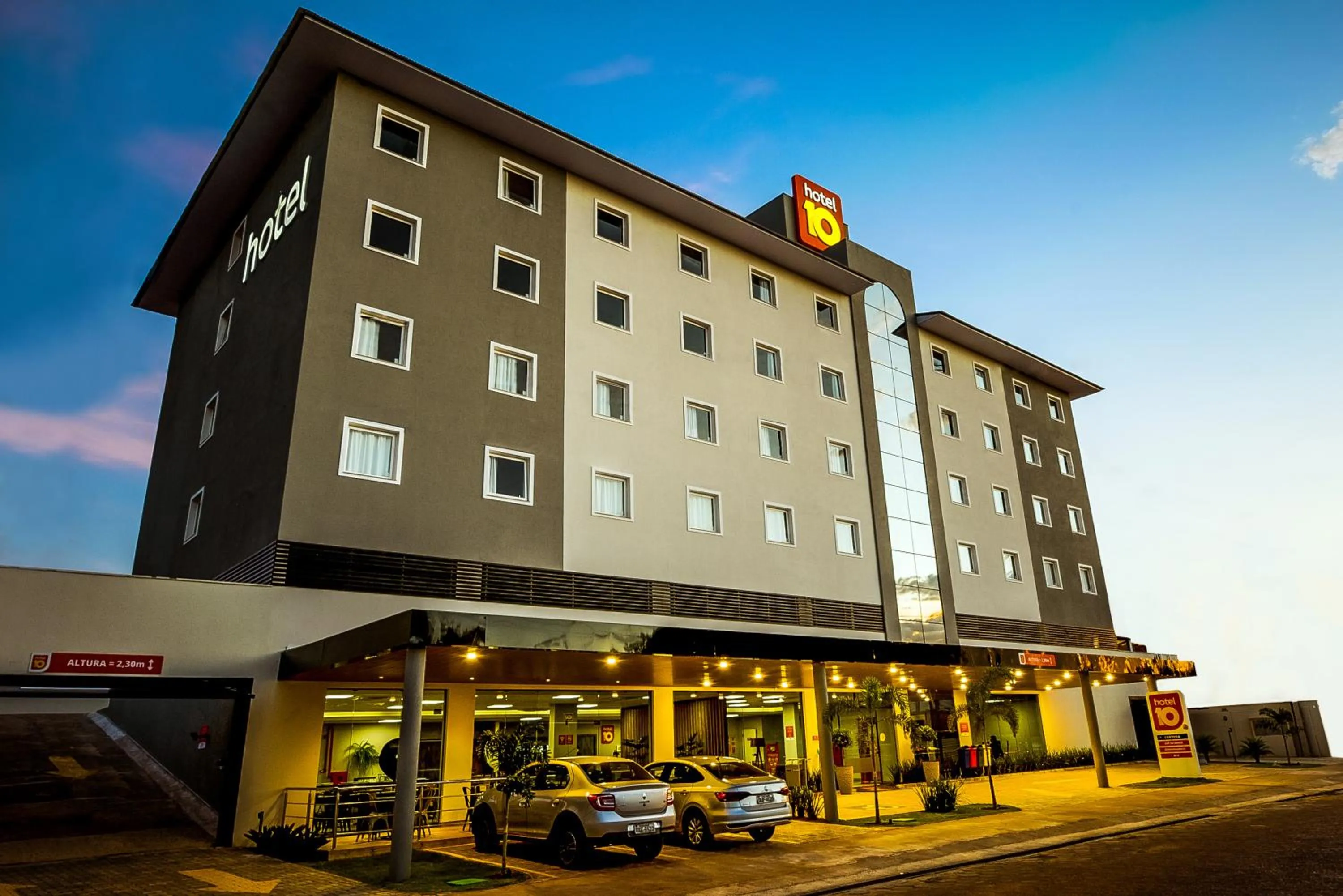 Facade/entrance in Hotel 10 Balsas