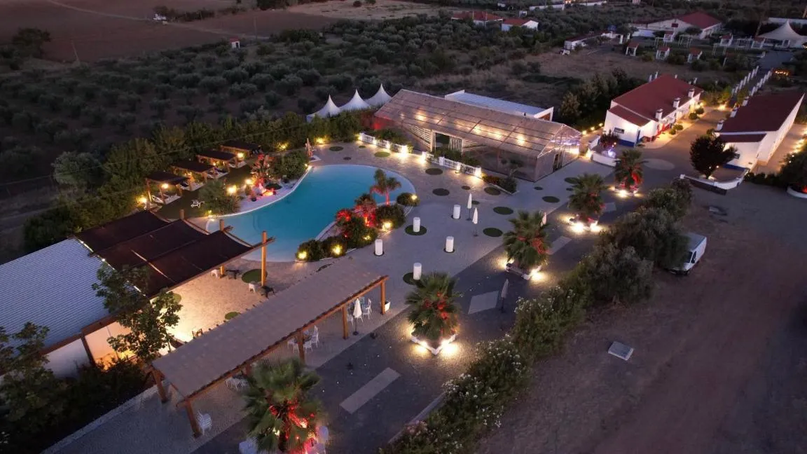 Swimming pool in Olívale - Turismo Rural