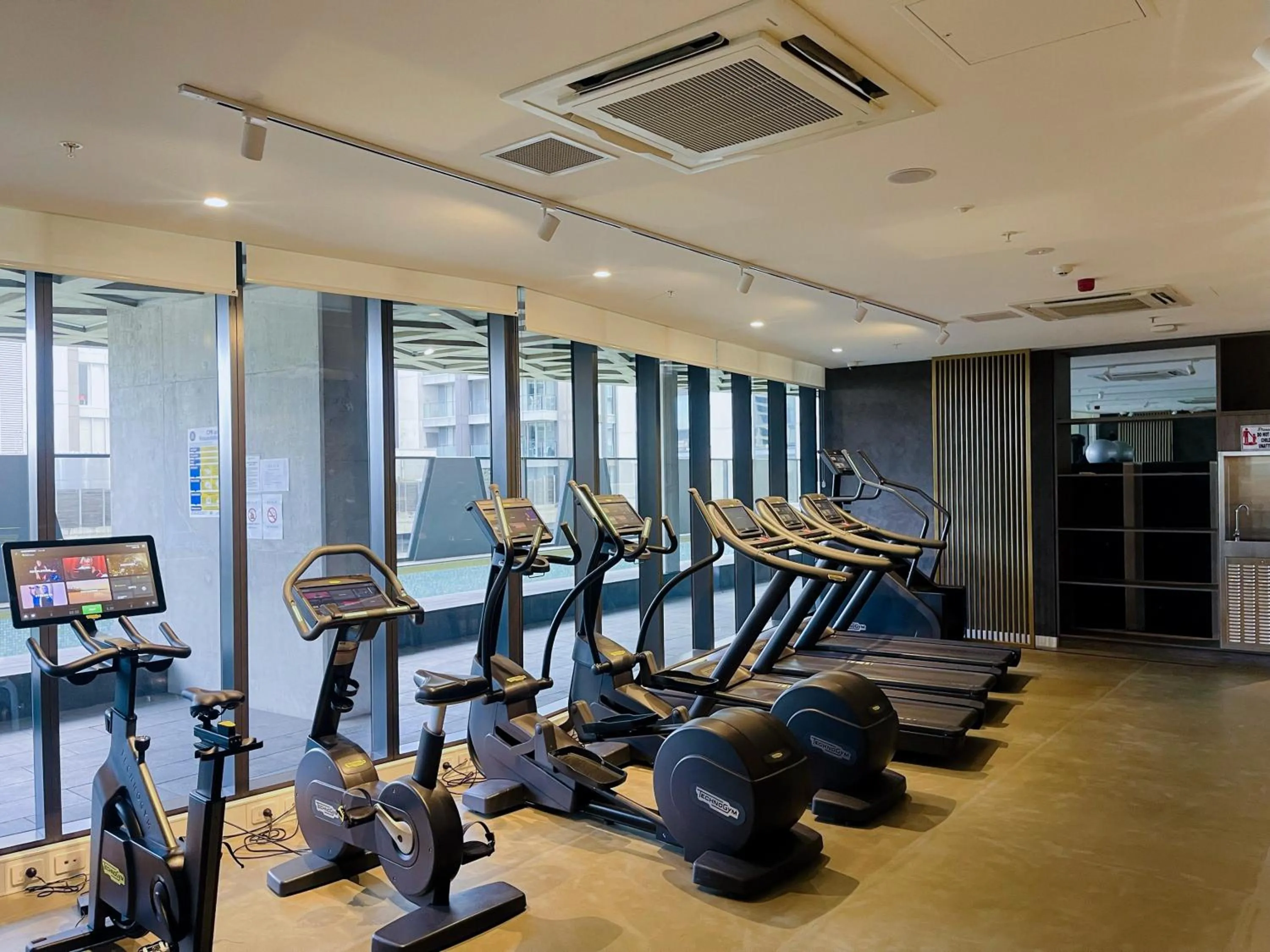 Fitness centre/facilities in Realm Apartments by CLLIX