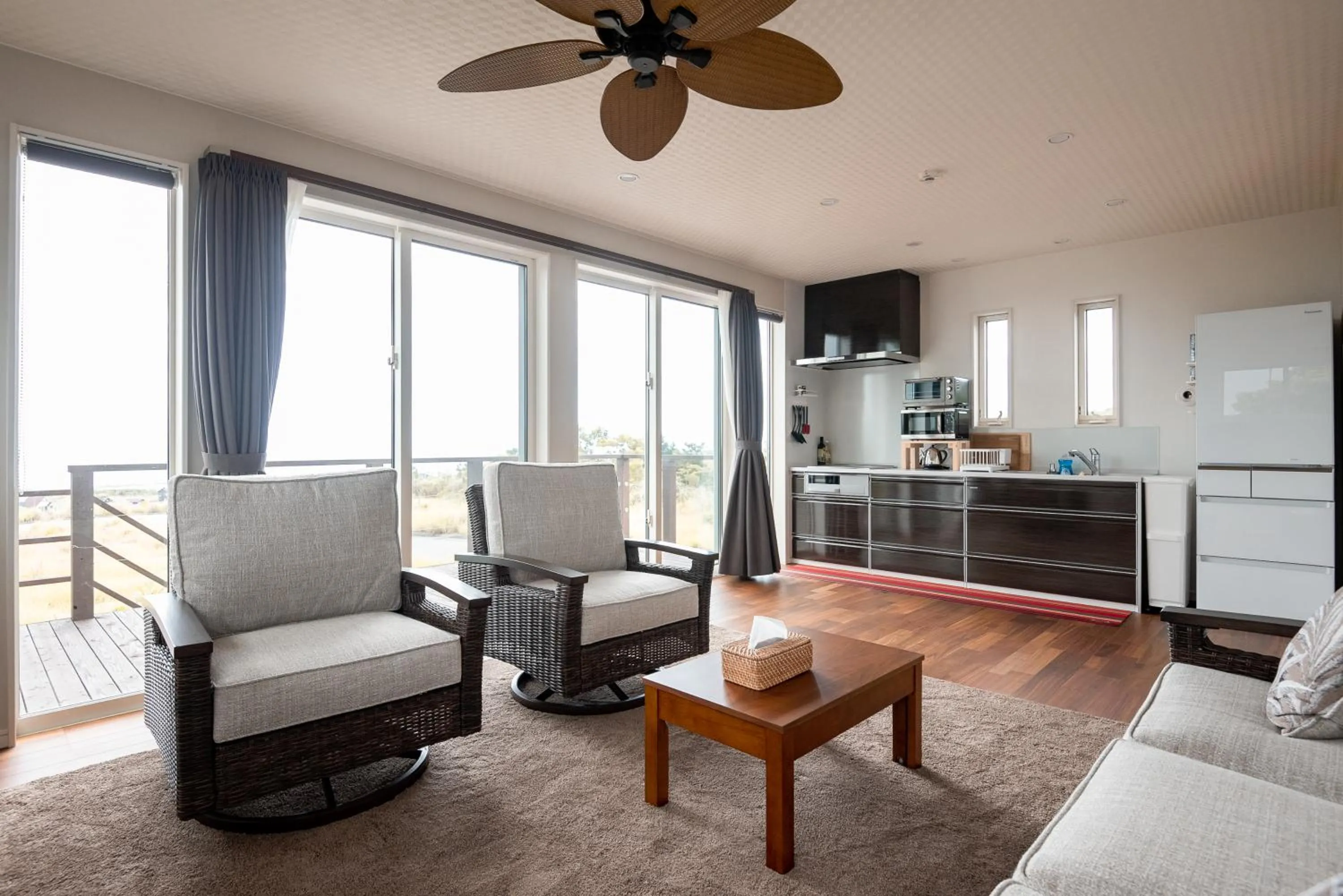 Kitchen or kitchenette in MAKAI green