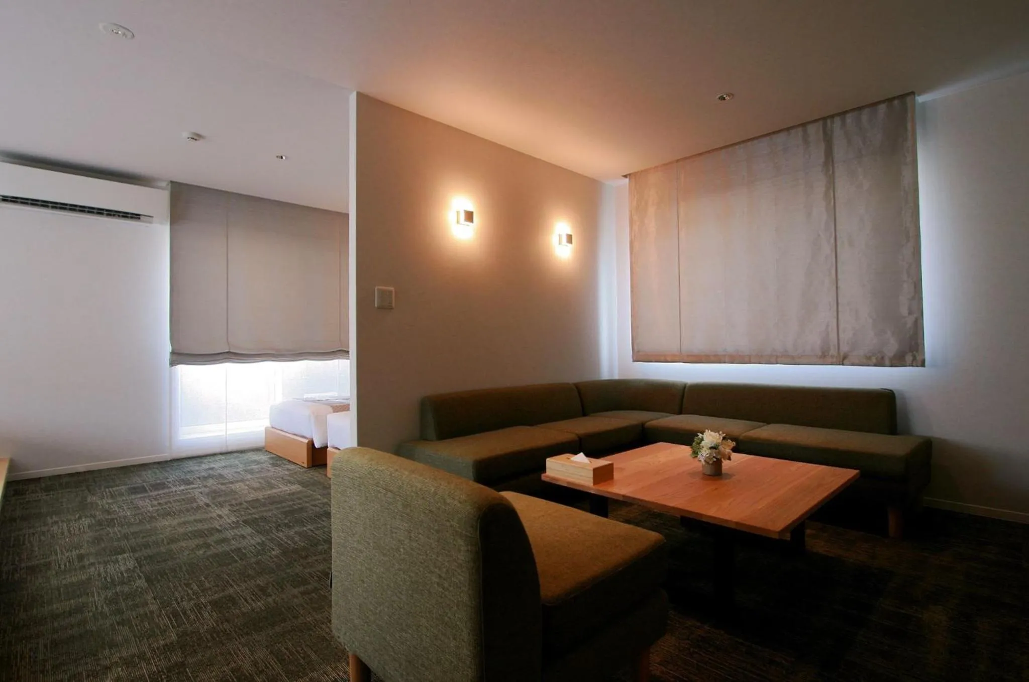 Photo of the whole room in GRAND BASE Okayama Ekimae