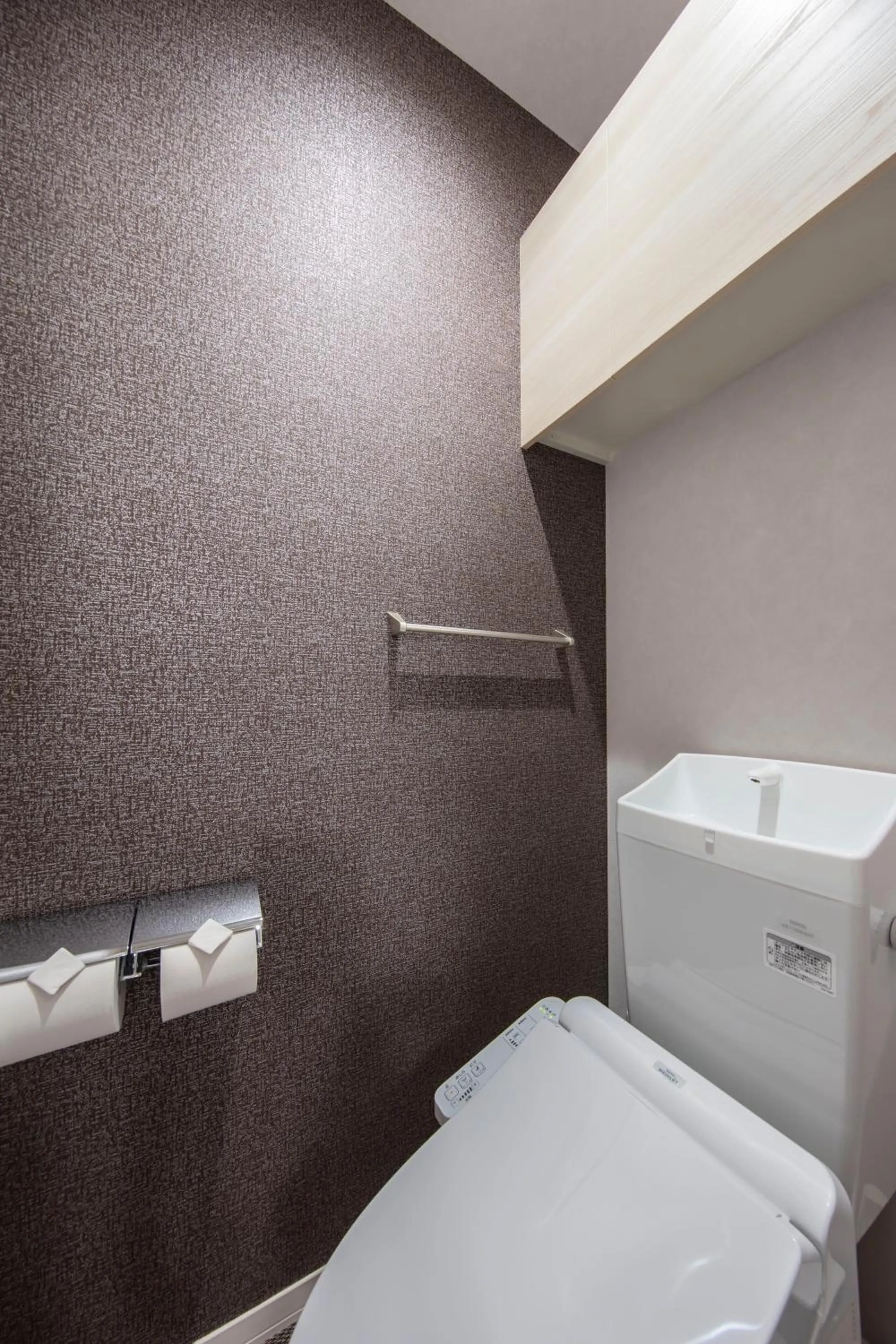 Photo of the whole room in GRAND BASE Okayama Ekimae