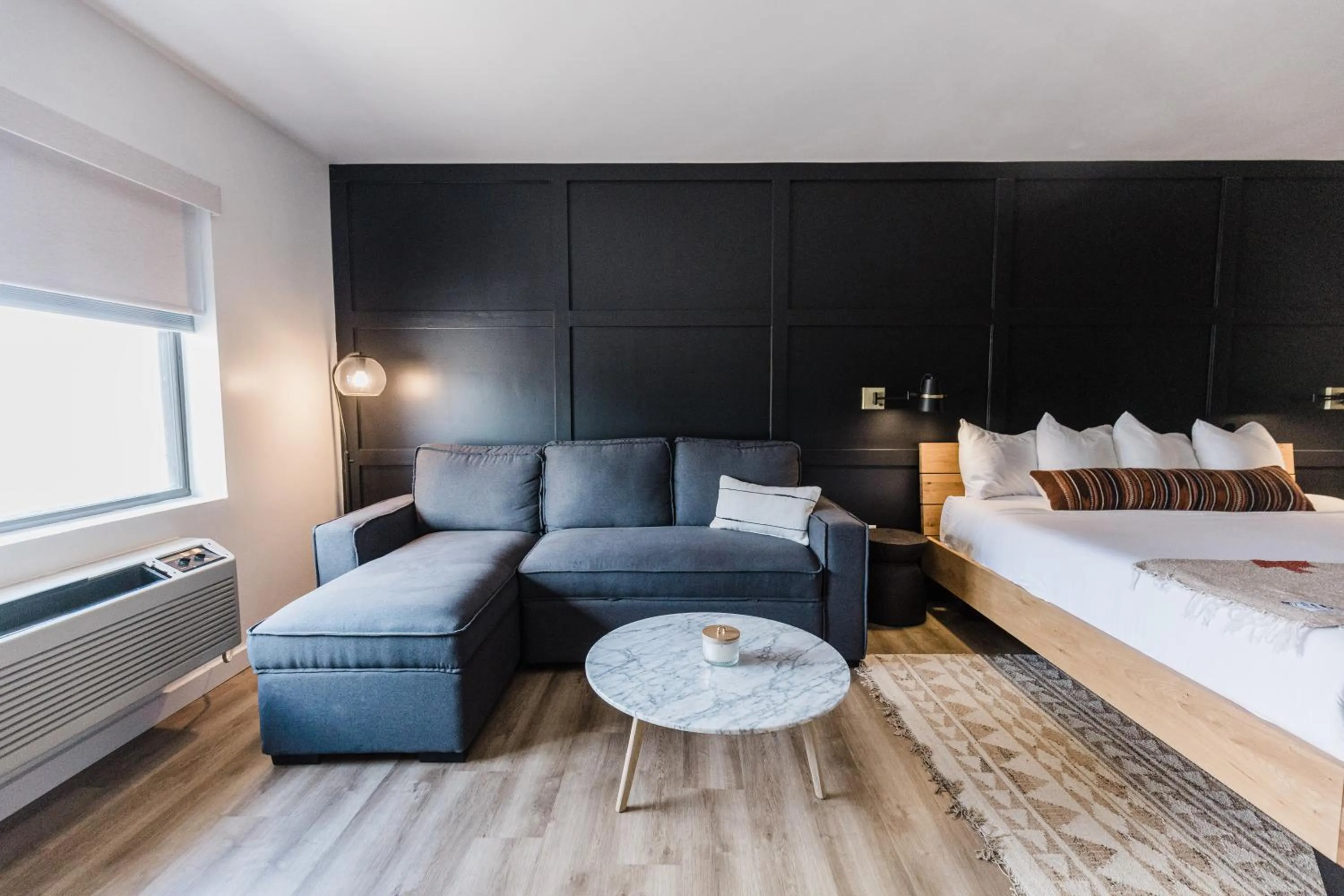 Living room, Bed in Wonderstone at Glacier