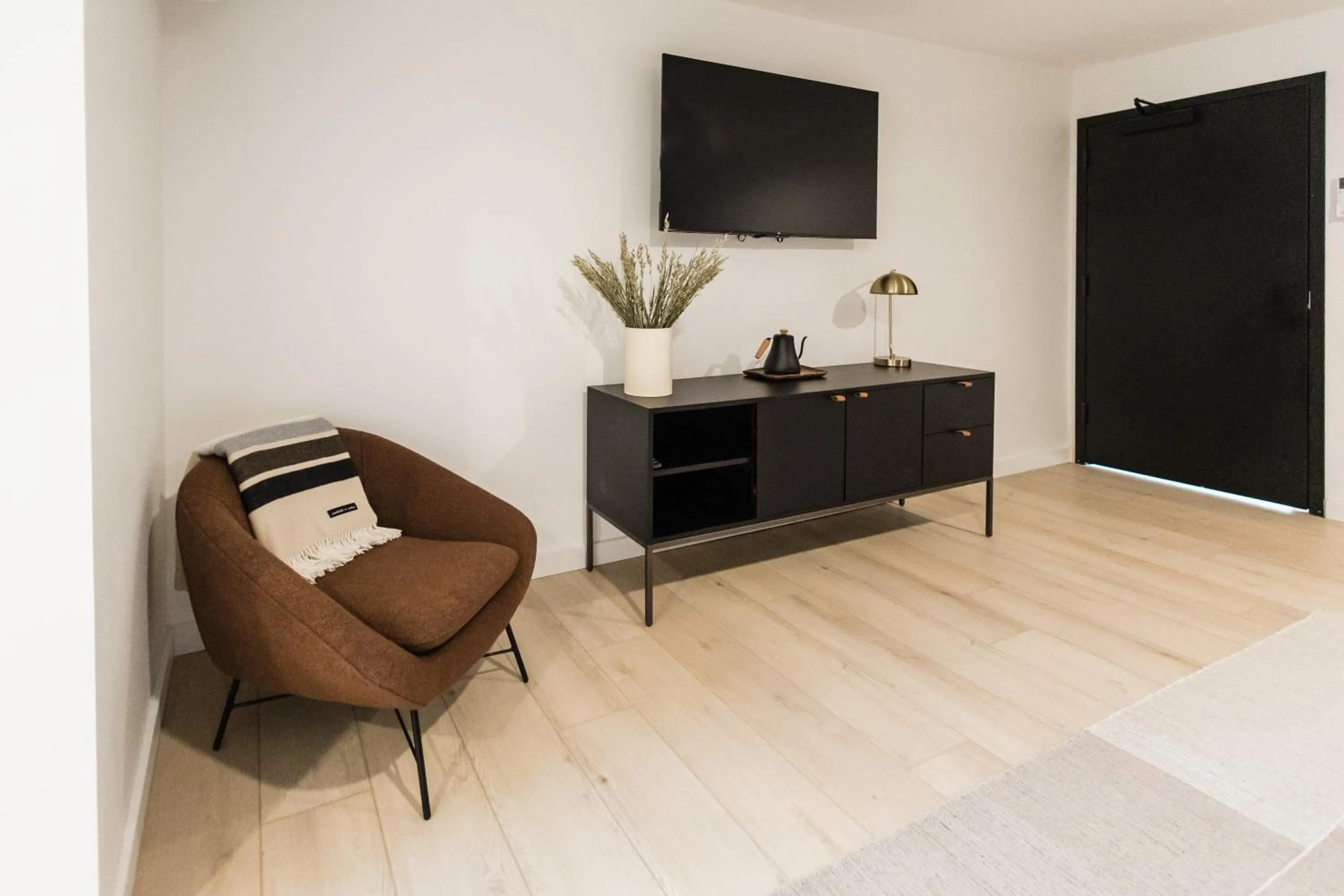 TV and multimedia in Wonderstone at Glacier