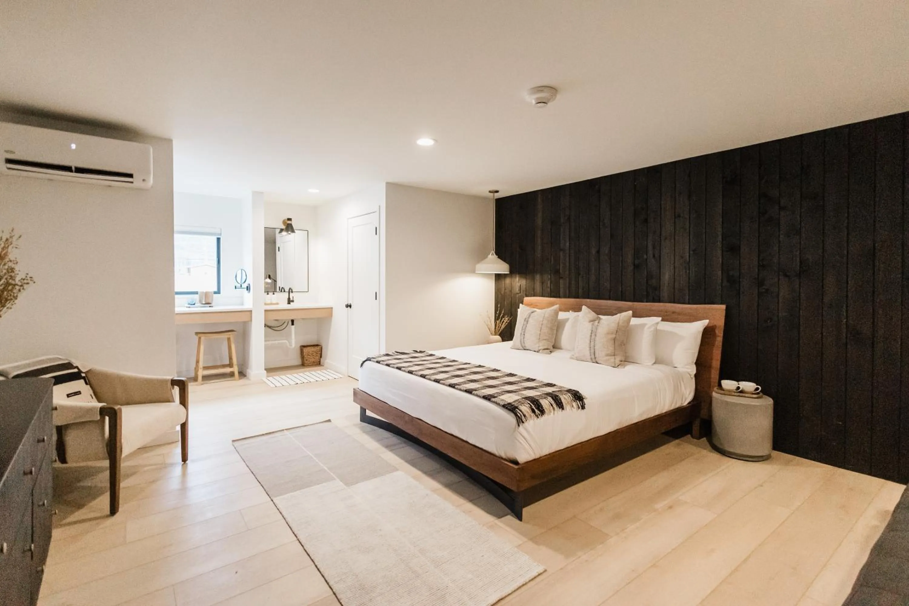 Bed in Wonderstone at Glacier