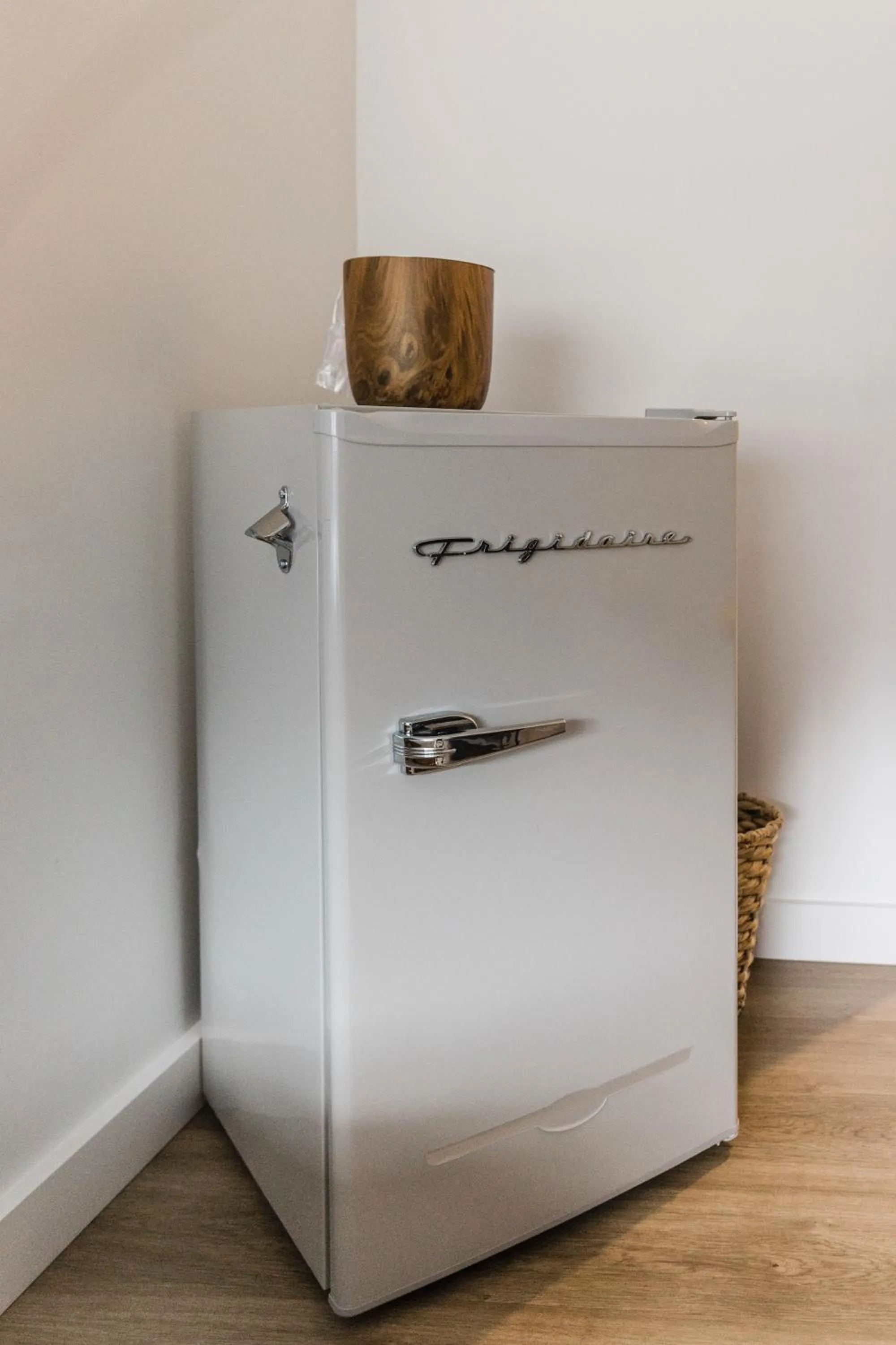 Kitchen or kitchenette in Wonderstone at Glacier