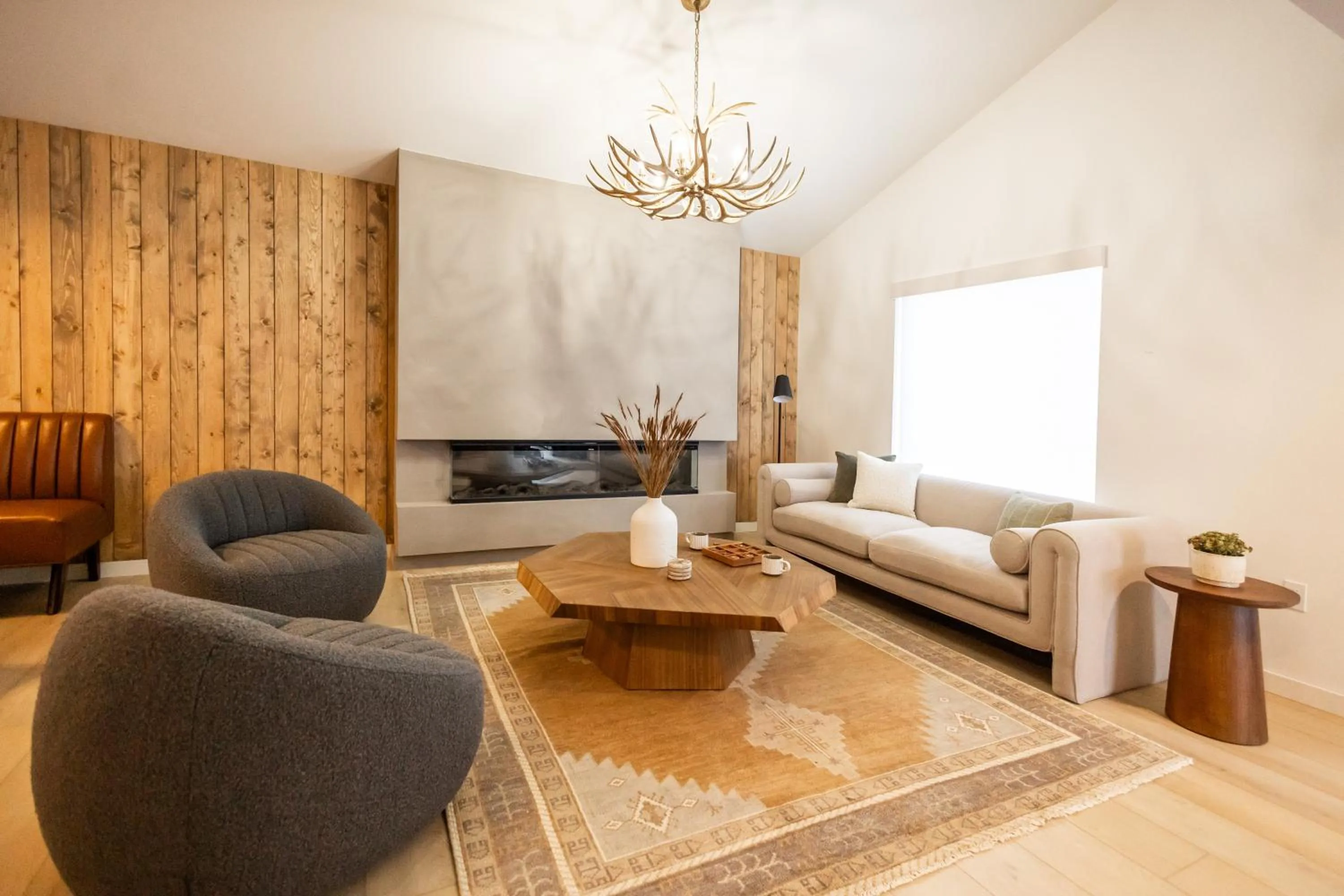 Seating area in Wonderstone at Glacier