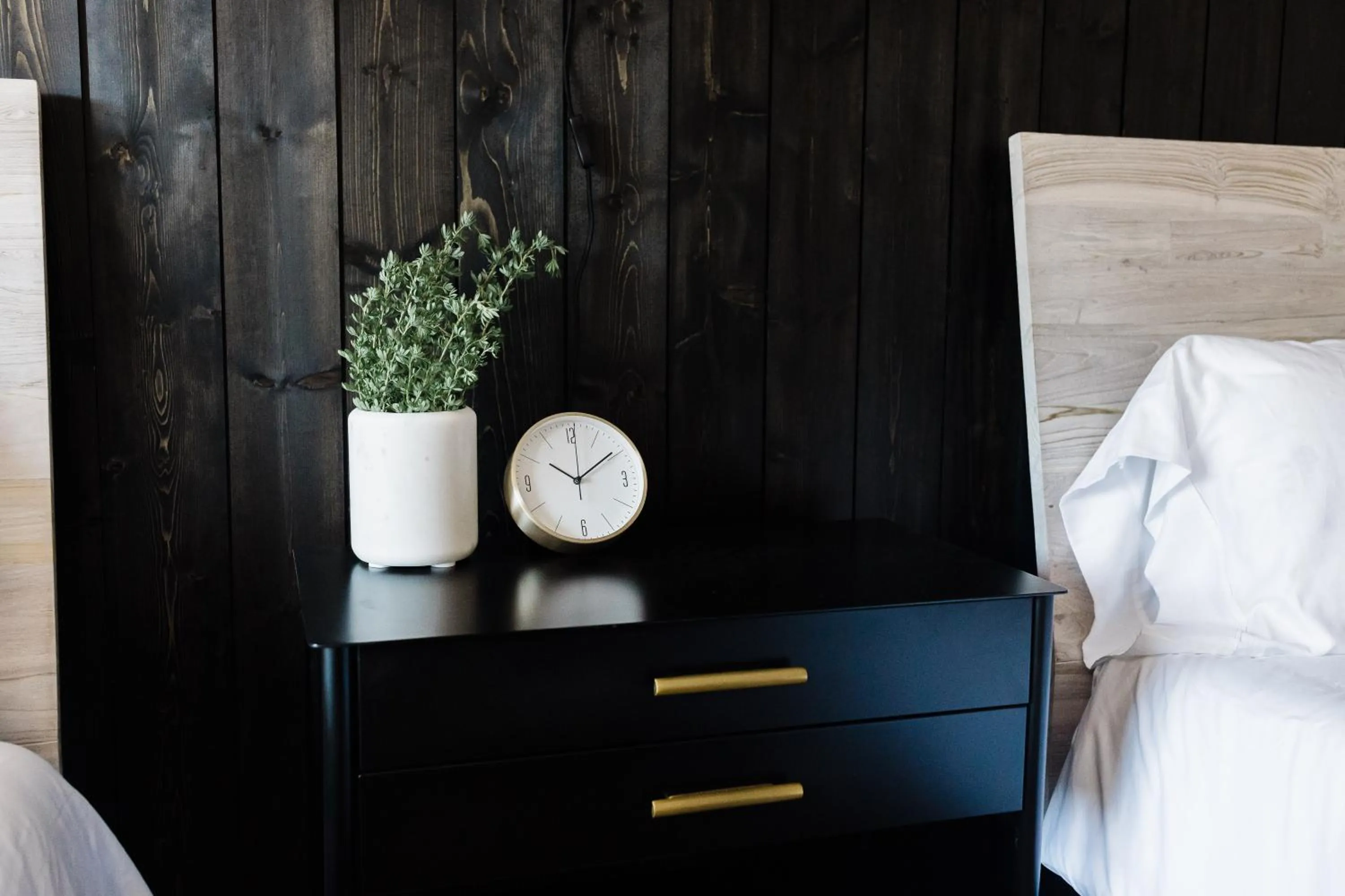 Bedroom, Bed in Wonderstone at Glacier