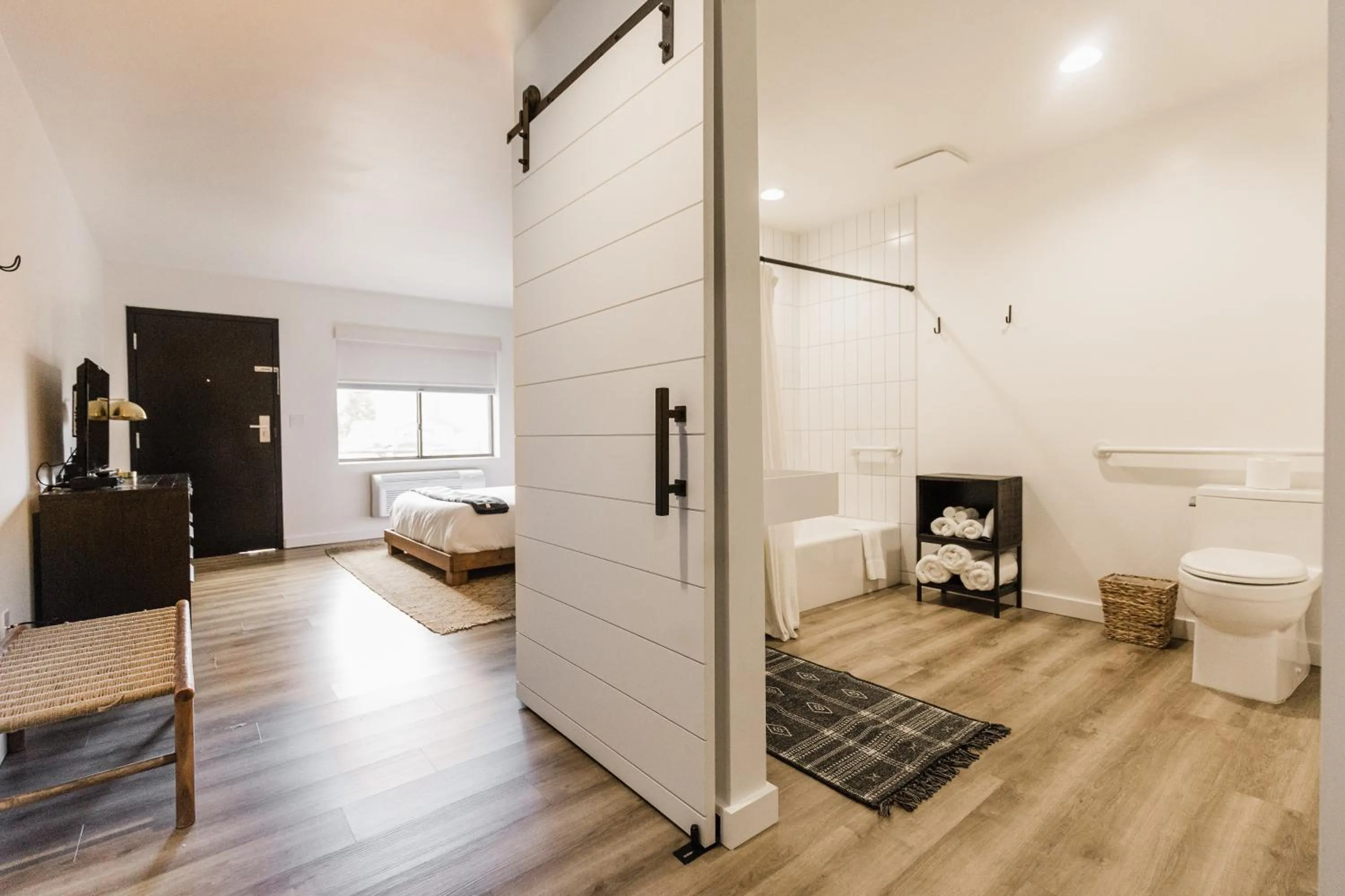 Toilet in Wonderstone at Glacier