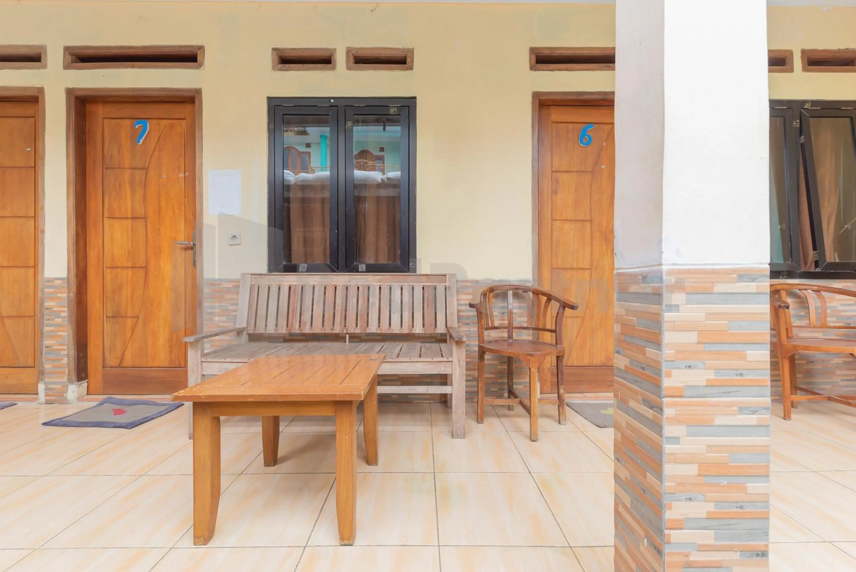 Seating area in Villa Sari Intan Ciater RedPartner