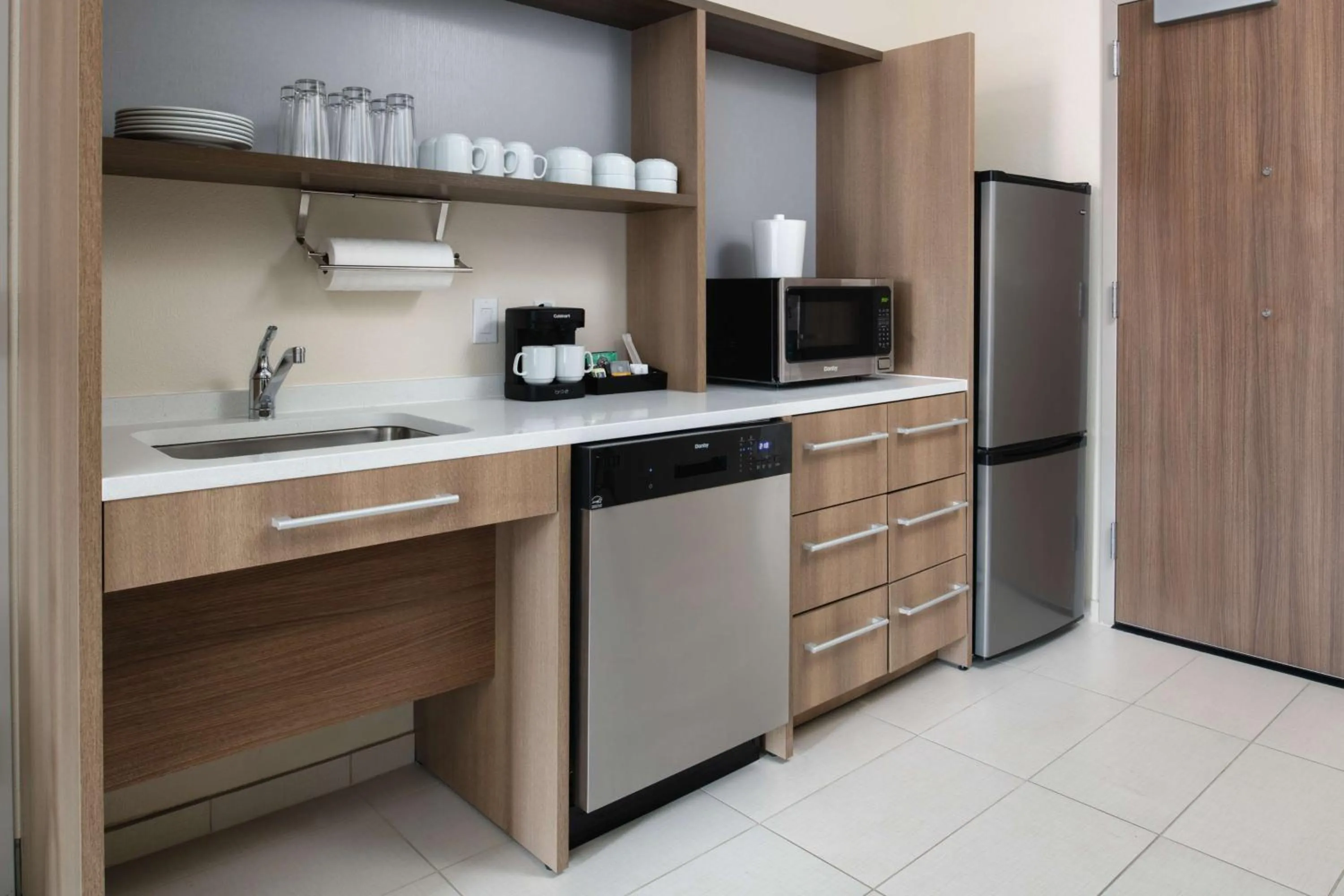 Kitchen or kitchenette in Home2 Suites By Hilton Boise Downtown