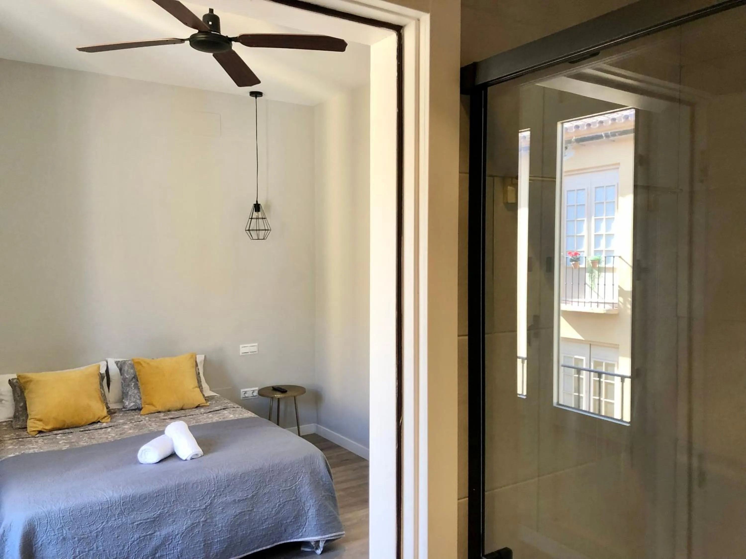 Bedroom, Bed in Suites La Merced