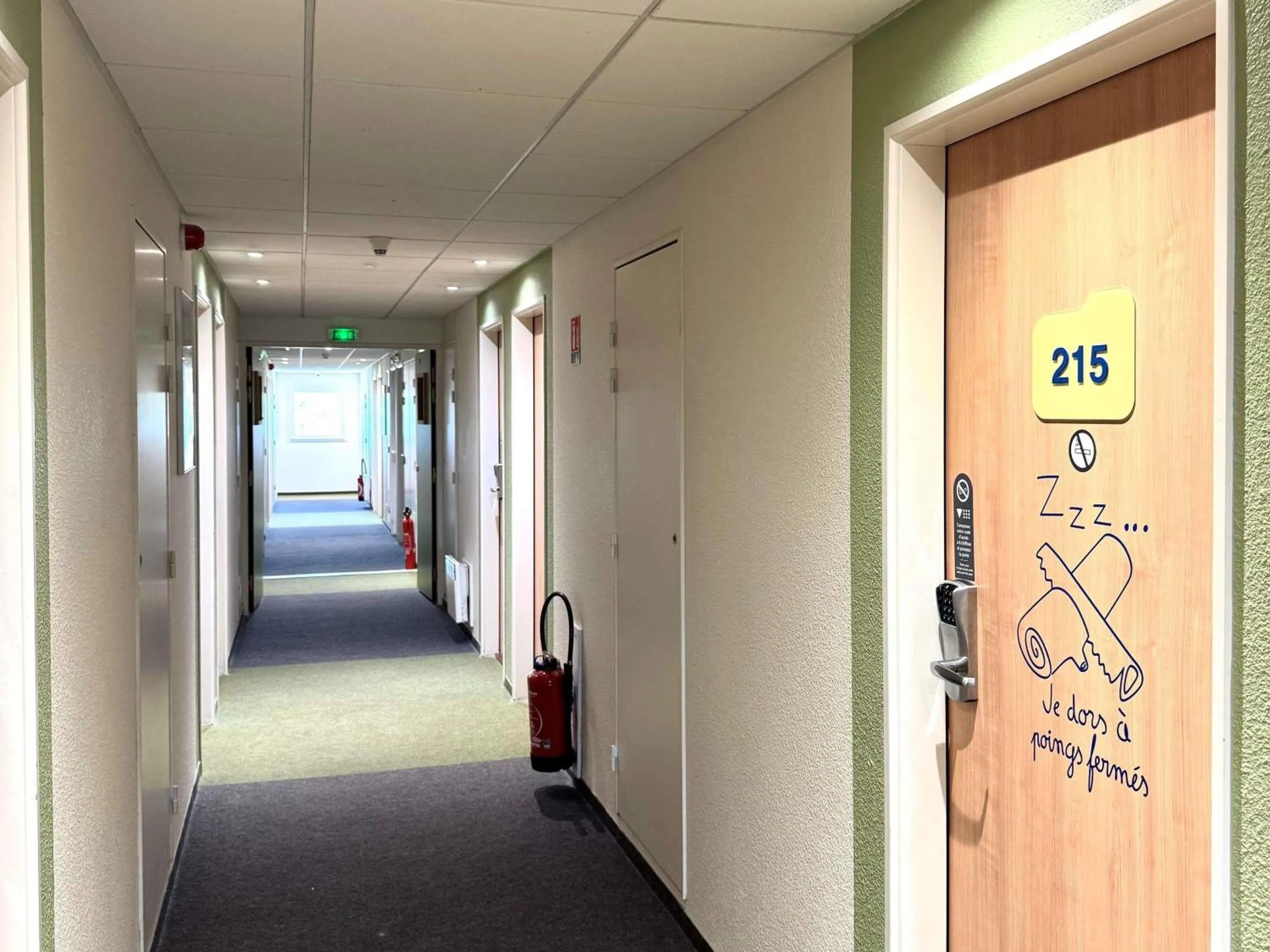 Bedroom in Hotel Ibis Budget Cosne Sur Loire