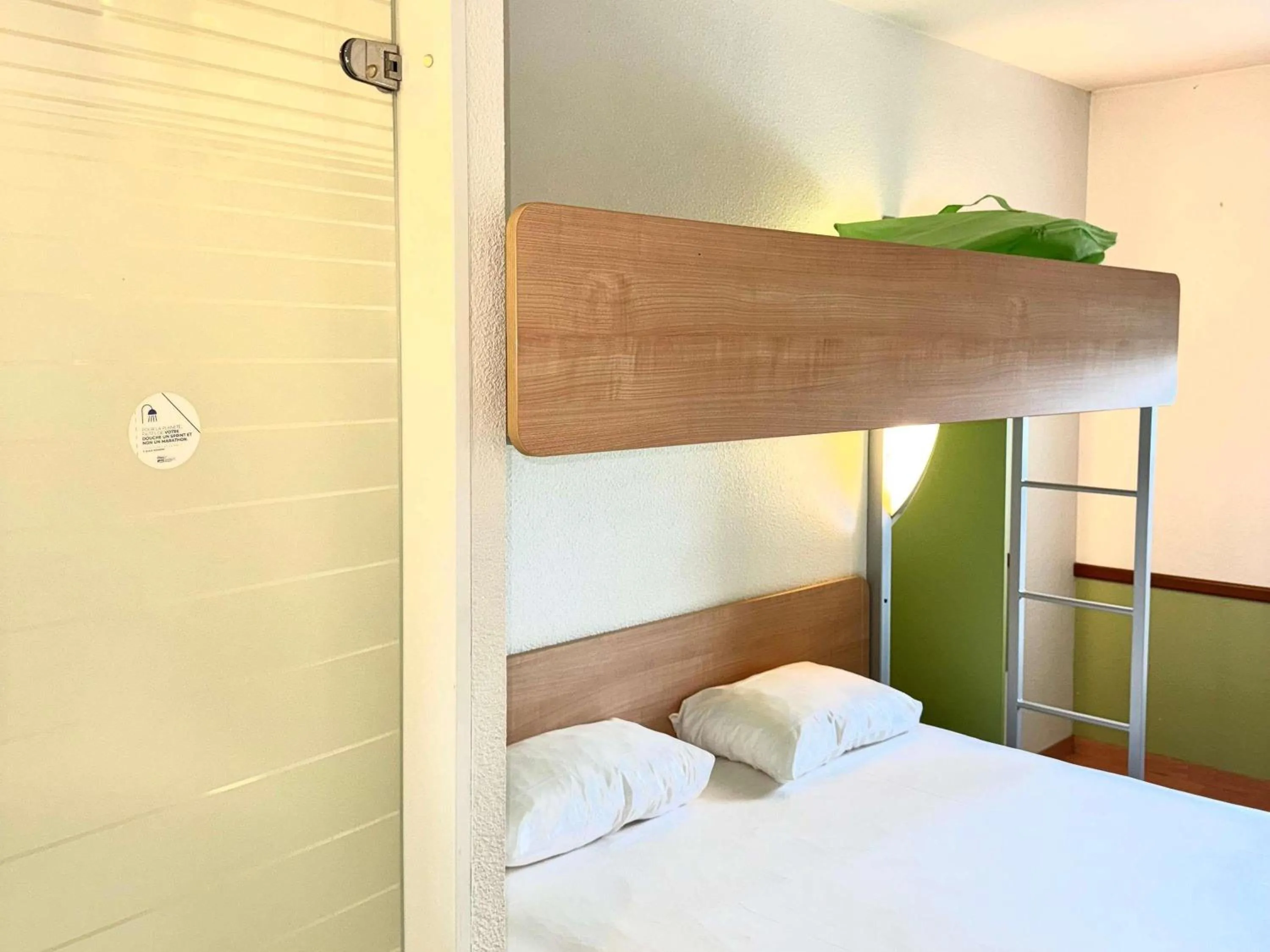 Bedroom, Bed in Hotel Ibis Budget Cosne Sur Loire