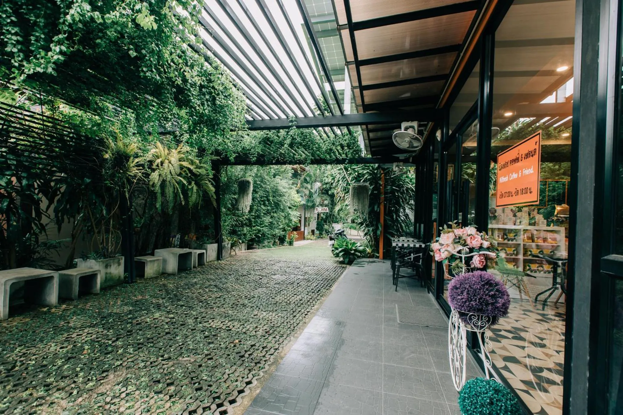 Nearby landmark in Banya BnB ที่พักบ้านย่าบีแอนด์บี เมืองประจวบฯ