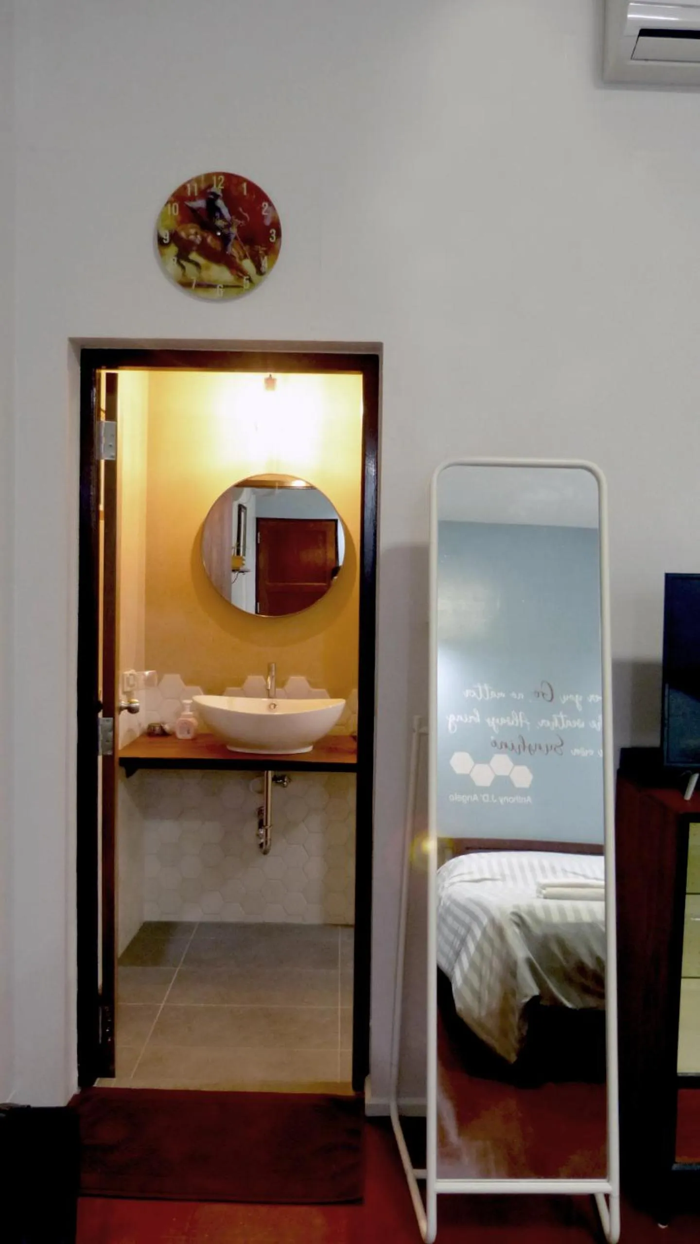 Bed in Banya BnB ที่พักบ้านย่าบีแอนด์บี เมืองประจวบฯ