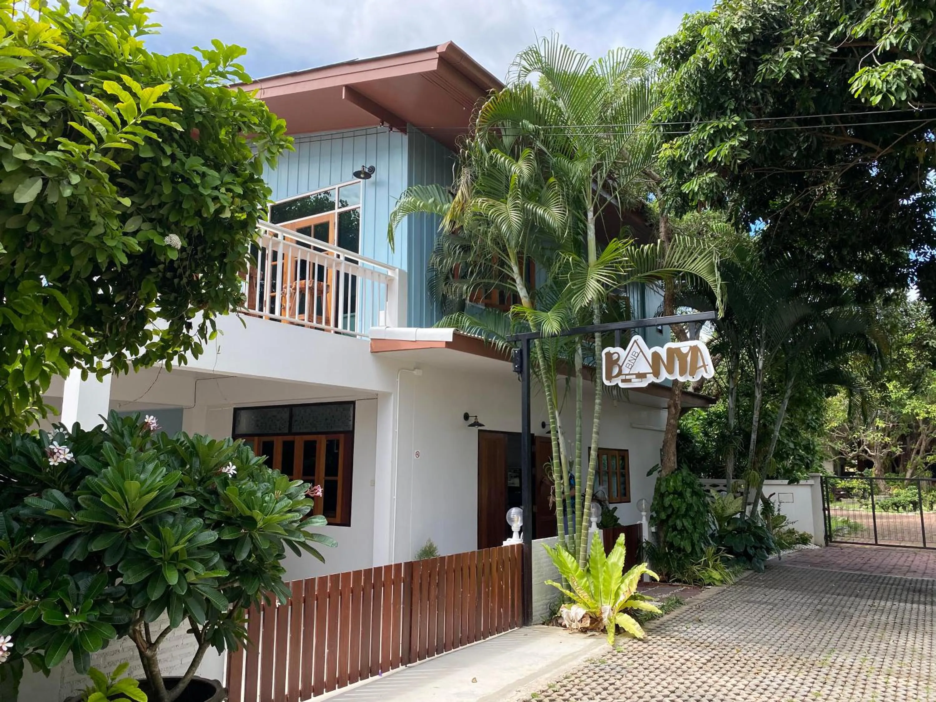 Property building in Banya BnB ที่พักบ้านย่าบีแอนด์บี เมืองประจวบฯ