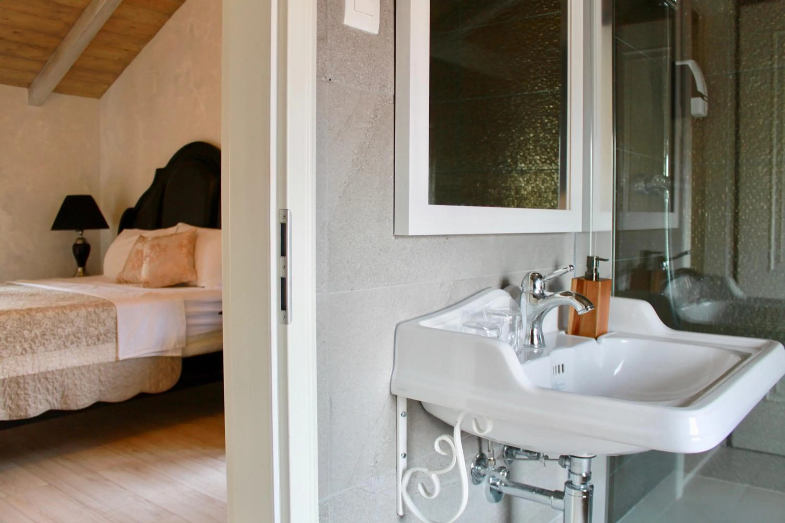 Bed in Historic Plaza Varos Split