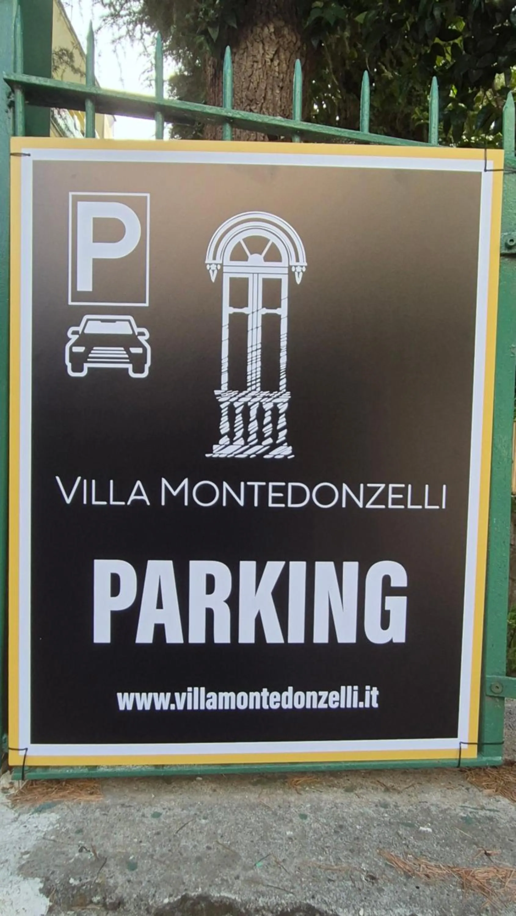 Parking in Relais Villa Montedonzelli