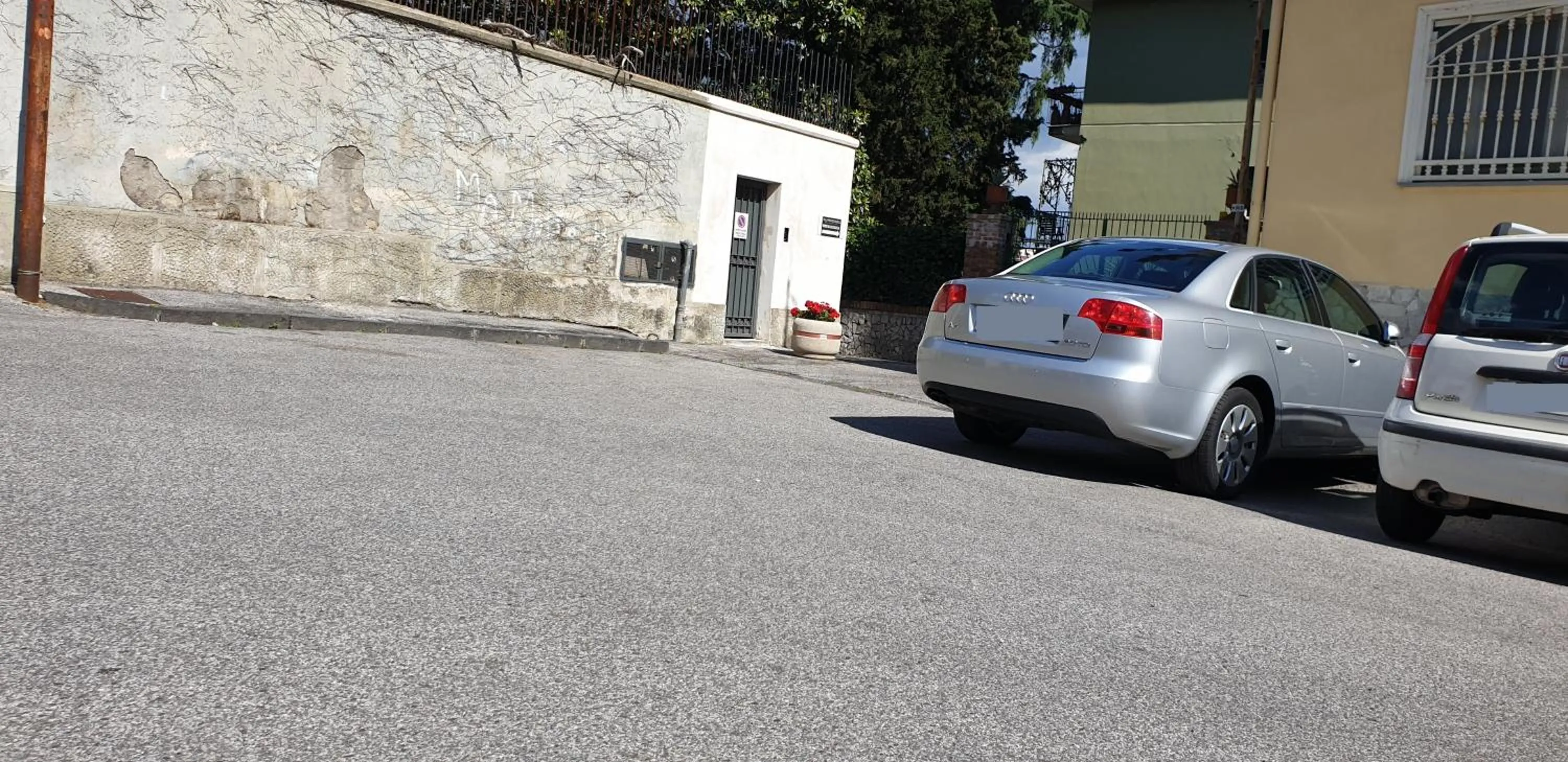 Parking in Relais Villa Montedonzelli