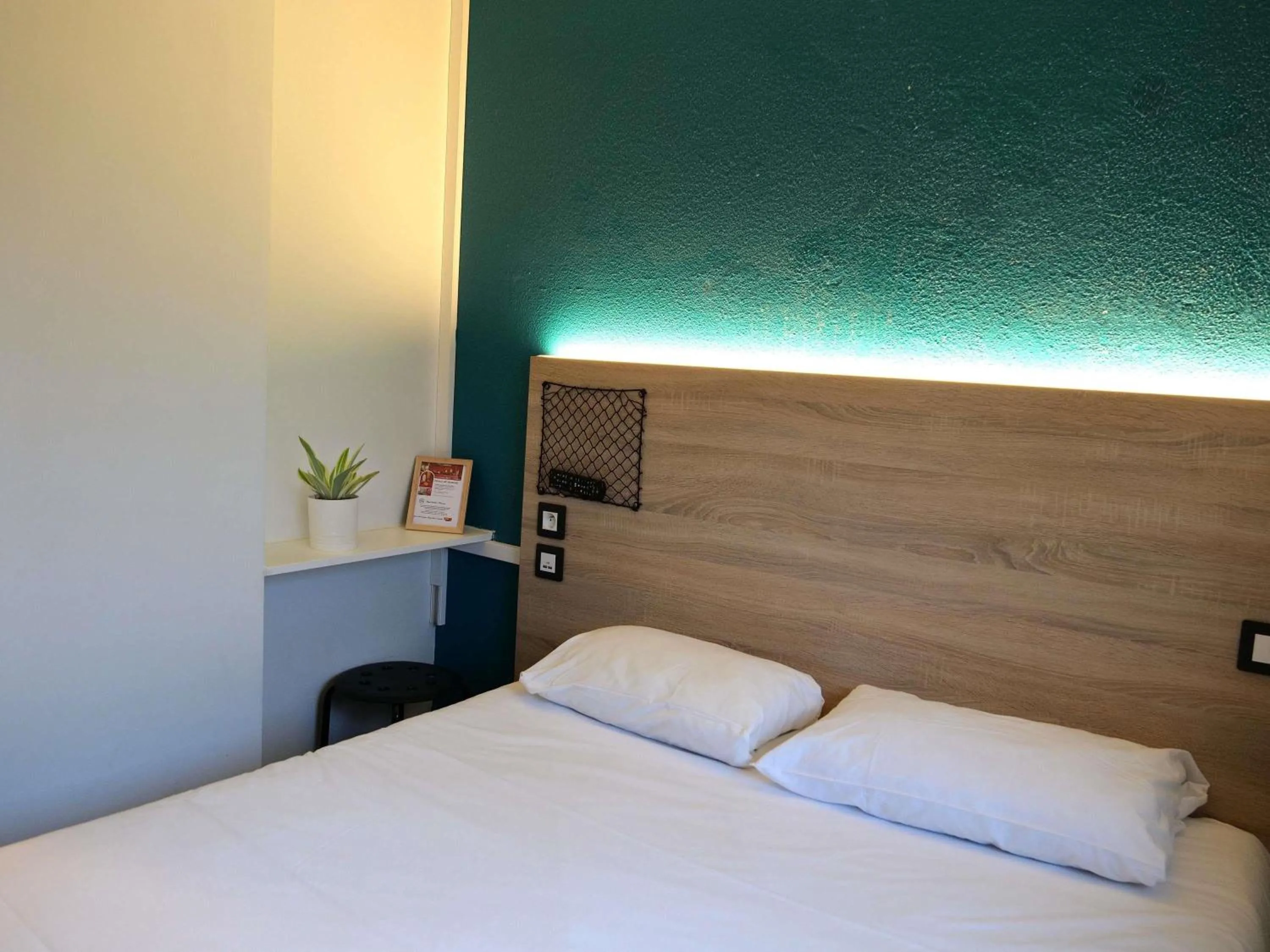 Bedroom, Bed in hotelF1 Lorient