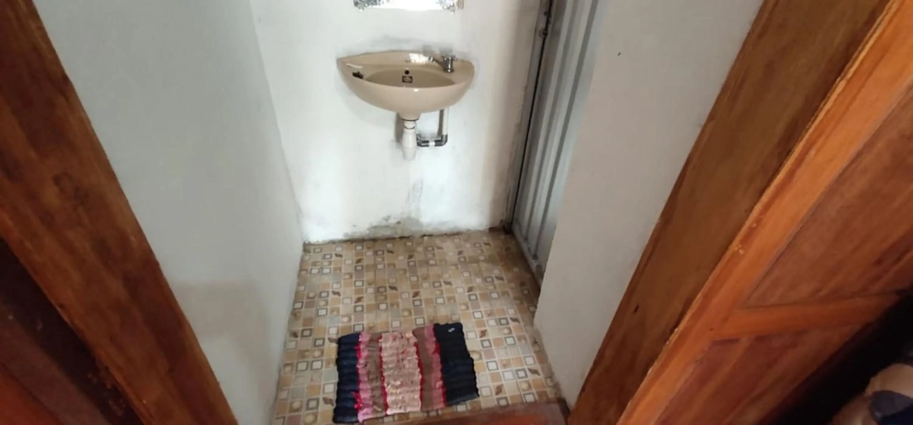 Bathroom in Limasan Mbah Darmo