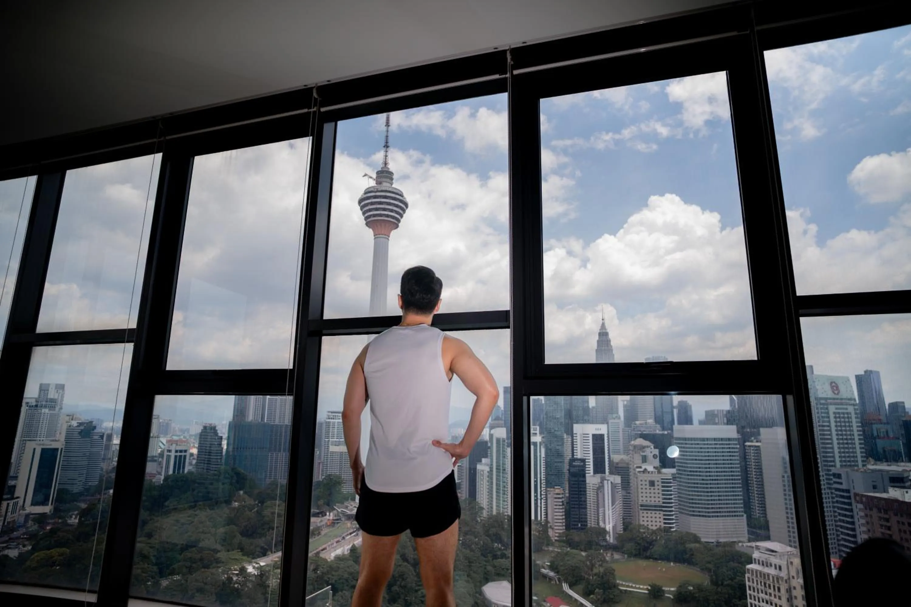 Fitness centre/facilities in Ceylonz Suites KLCC Rooftop Infinity Pool KL Tower View