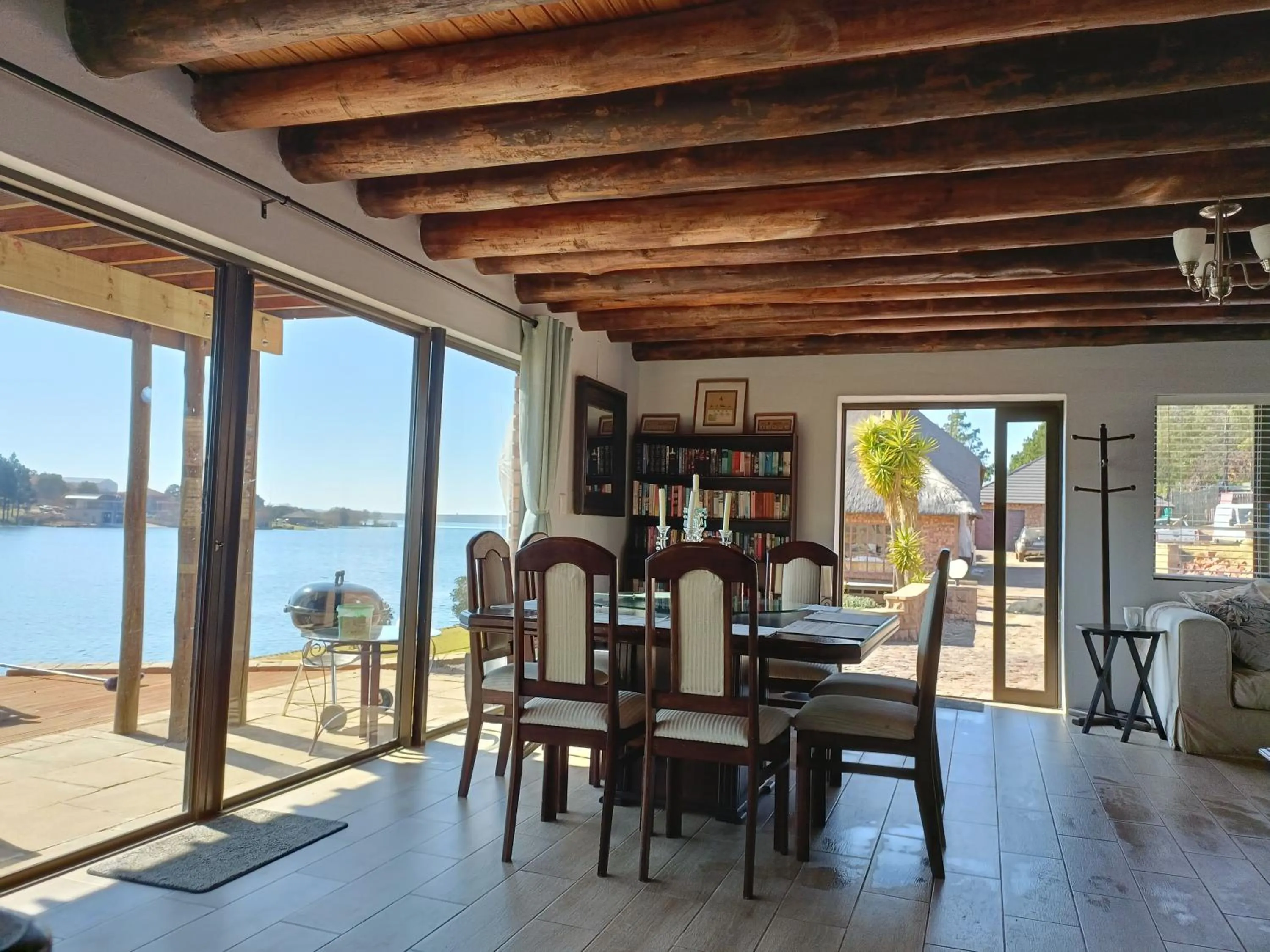 Dining area in Sedgefield Lodge