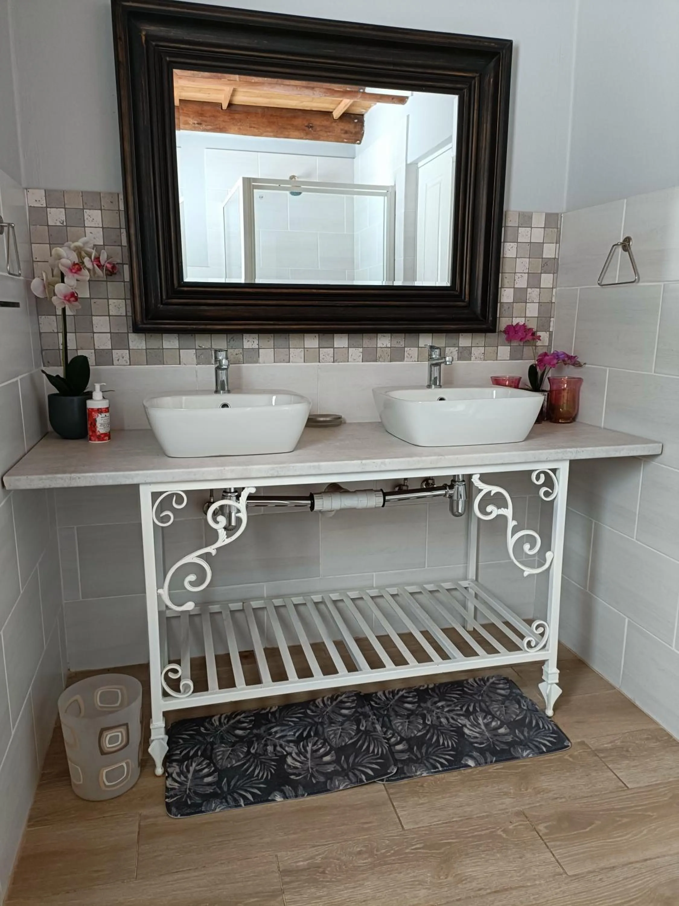 Bathroom in Sedgefield Lodge